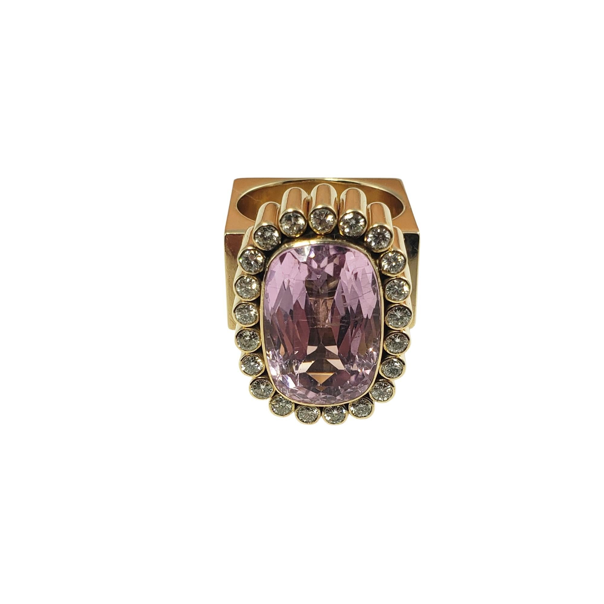 14 Karat Yellow Gold Amethyst and Diamond Ring Size 9.5 GAI Certified-

This stunning ring features one cushion cut amethyst (20 mm x 12.5 mm) and 21 round brilliant cut diamonds set in beautifully detailed 14K yellow gold.  Top of ring measures 25
