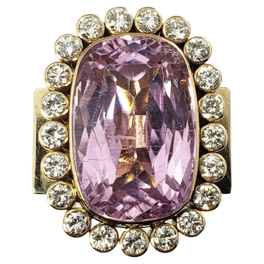 14 Karat Yellow Gold Amethyst and Diamond Ring For Sale