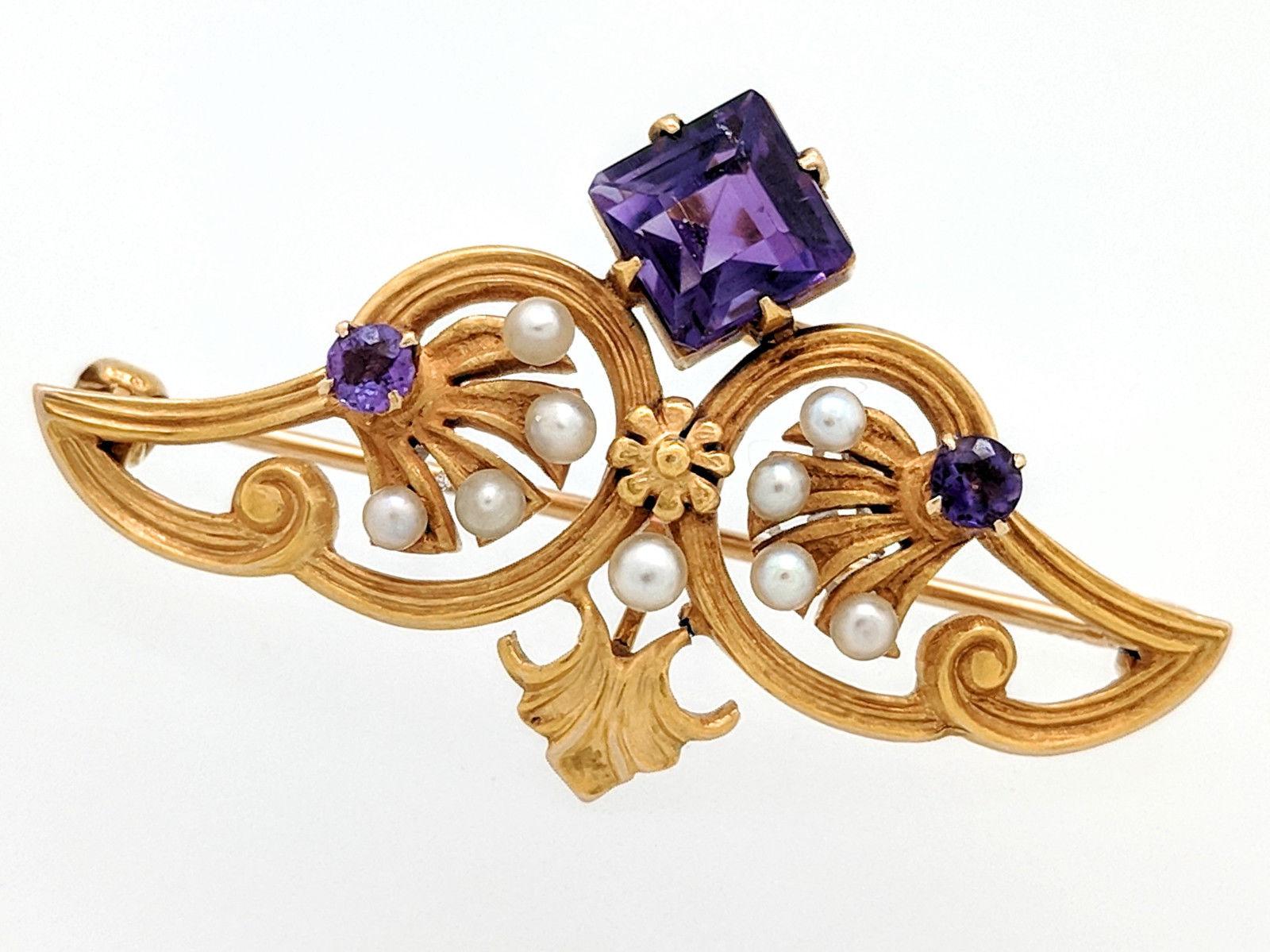 Princess Cut 14 Karat Yellow Gold Amethyst and Seed Pearl Estate Brooch Pin For Sale