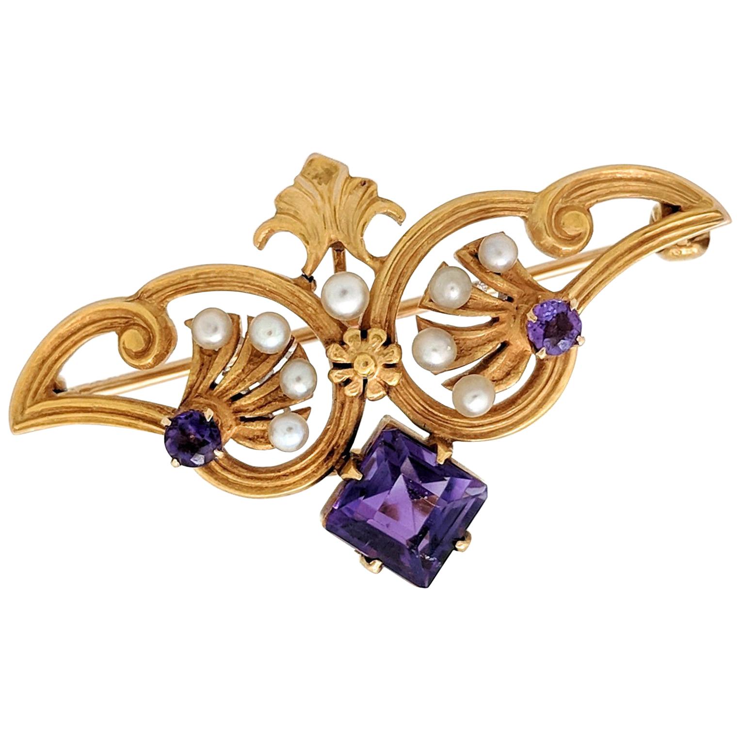 14 Karat Yellow Gold Amethyst and Seed Pearl Estate Brooch Pin For Sale