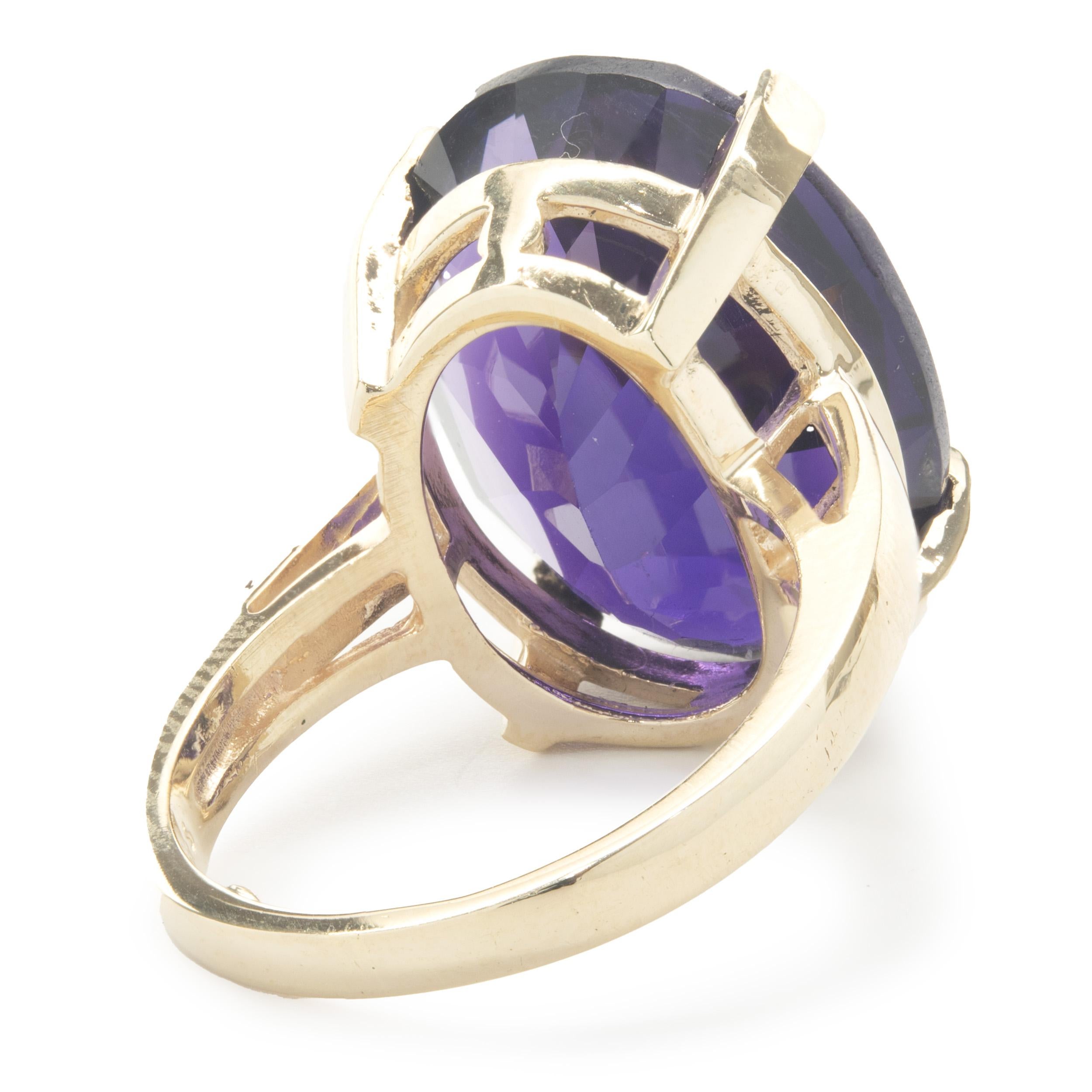 Lollipop-Ring aus 14 Karat Gelbgold mit Amethyst (Ovalschliff)