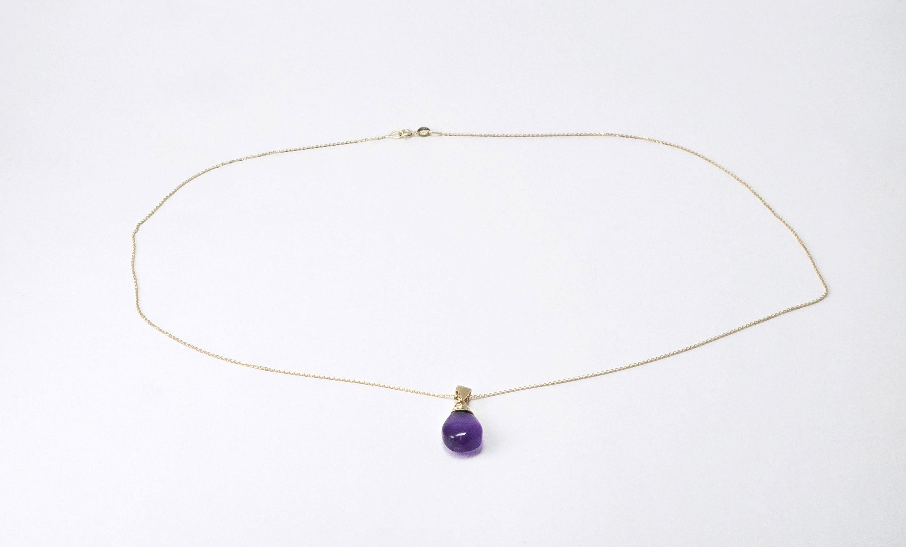 Taille cabochon Collier en or jaune 14 carats avec améthyste en vente