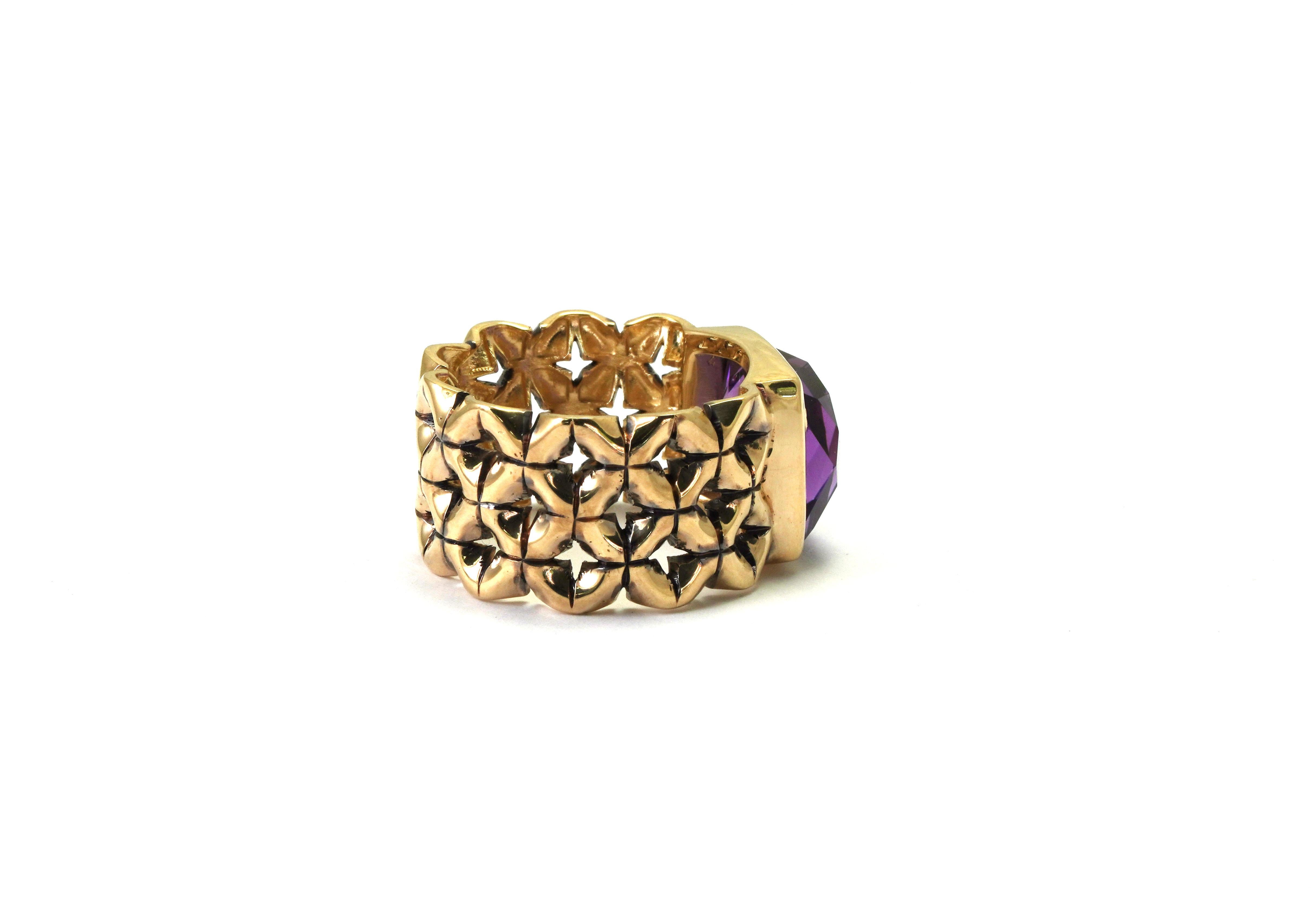Modern 14 Karat Yellow Gold Amethyst Ring For Sale