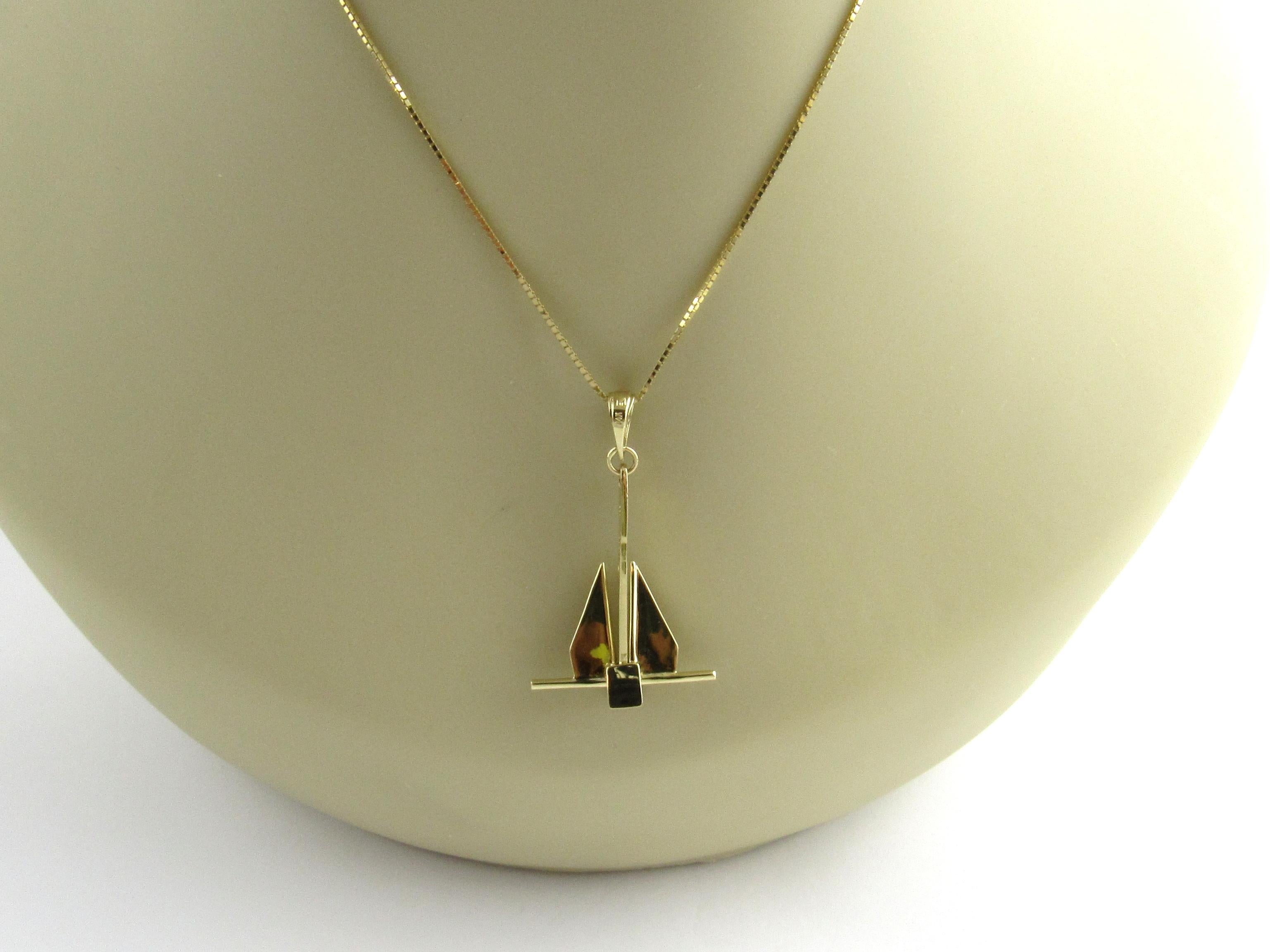 14 Karat Yellow Gold Anchor with Movable Stock Pendant 2
