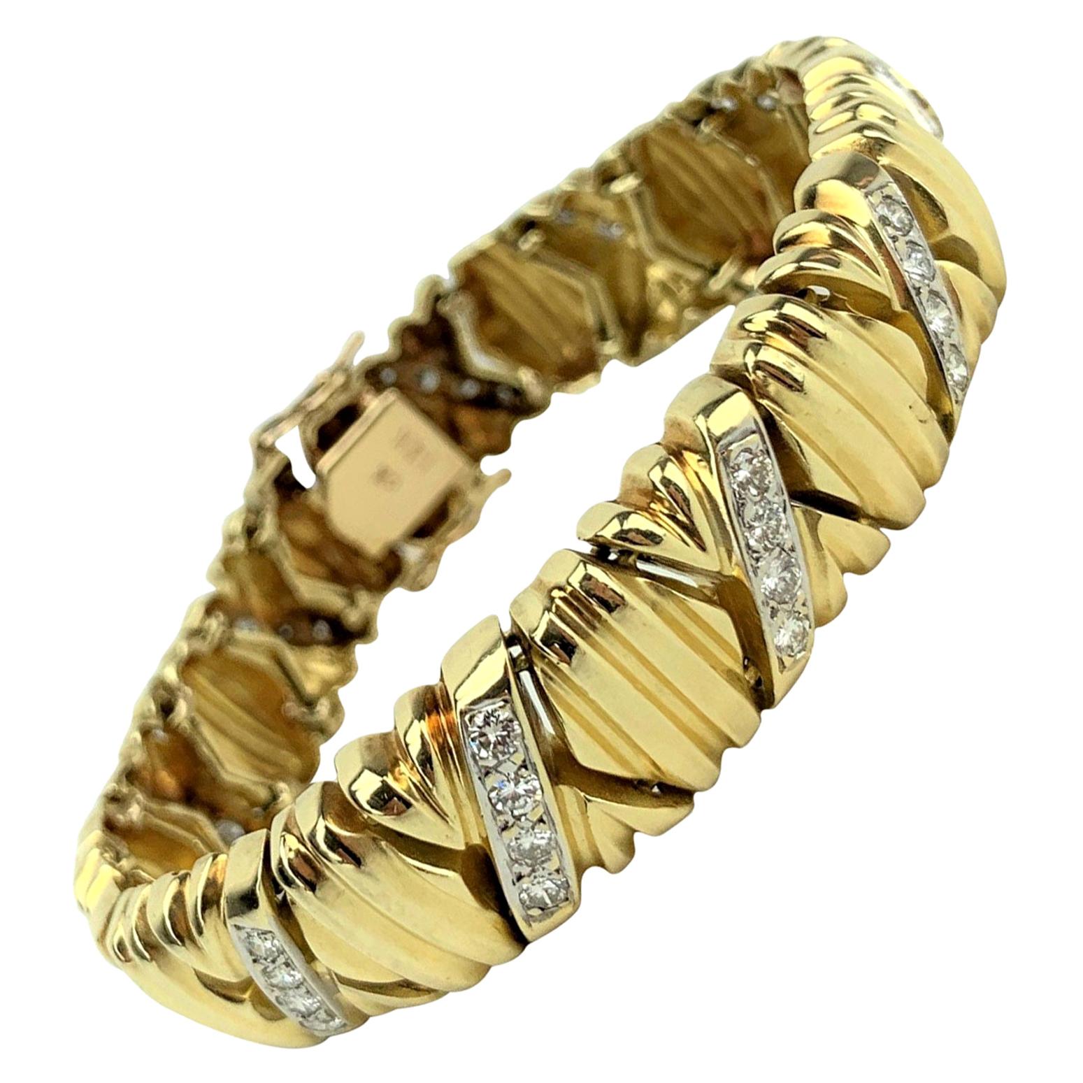 14 Karat Yellow Gold and 1.3 Carat Diamond X Link Ladies Bracelet