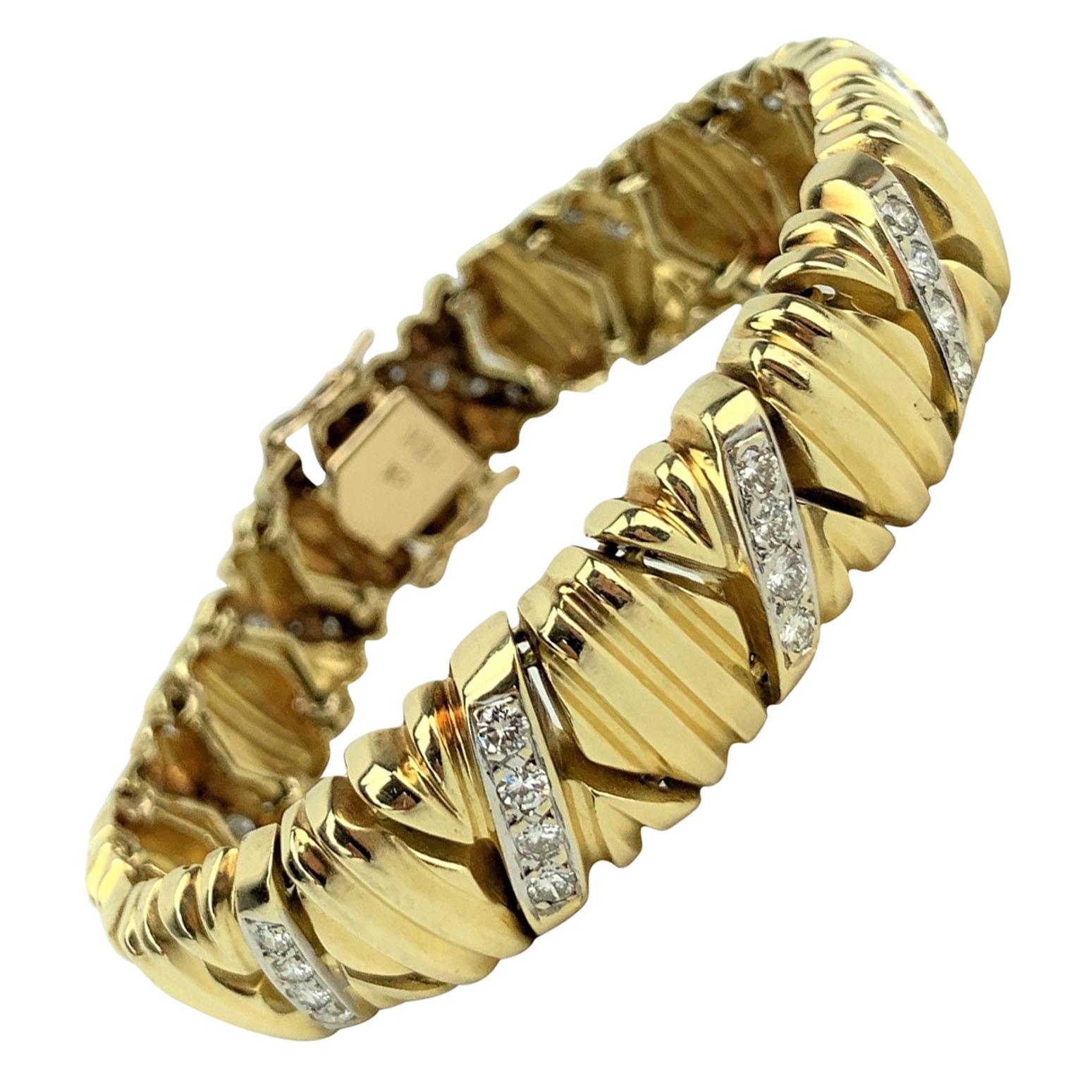 14 Karat Yellow Gold and 1.3 Carat Diamond X Link Ladies Bracelet