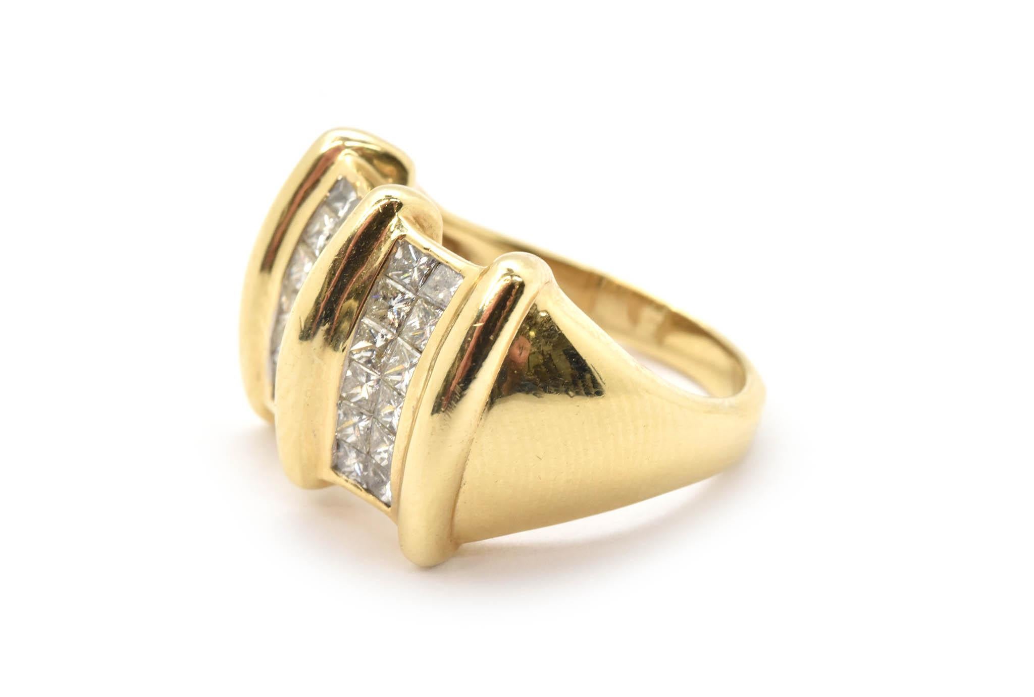 14 Karat Yellow Gold and 1.50 Carat Invisible-Set Princess Cut Diamond Ring In Excellent Condition In Scottsdale, AZ