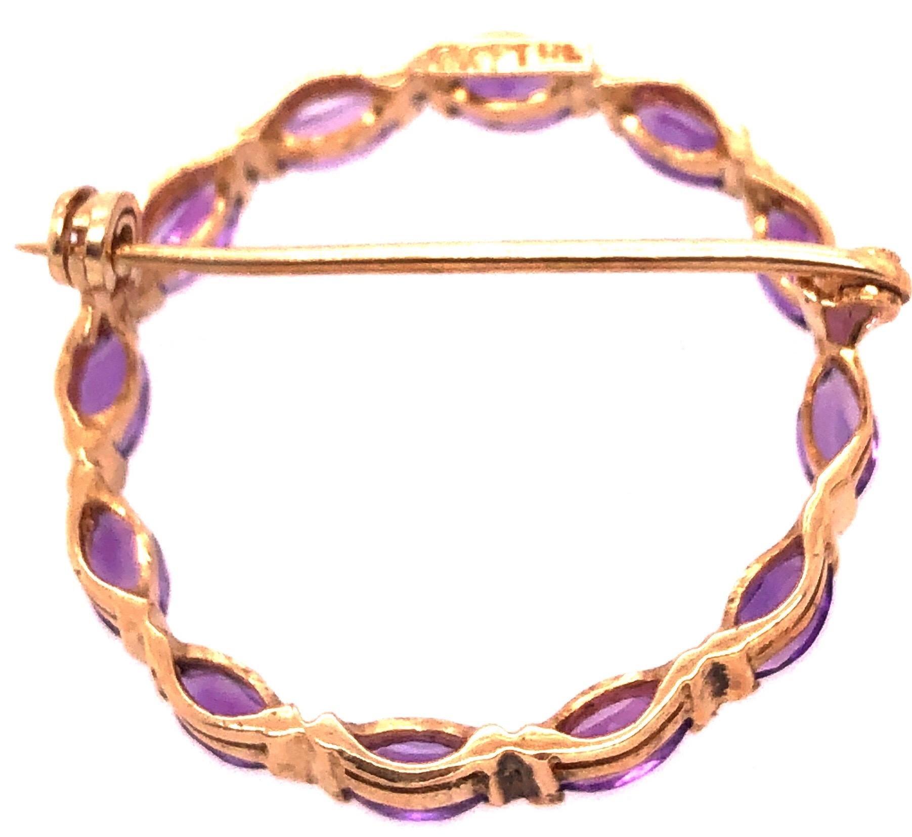14 Karat Yellow Gold and Amethyst Circle Brooch In Good Condition For Sale In Stamford, CT