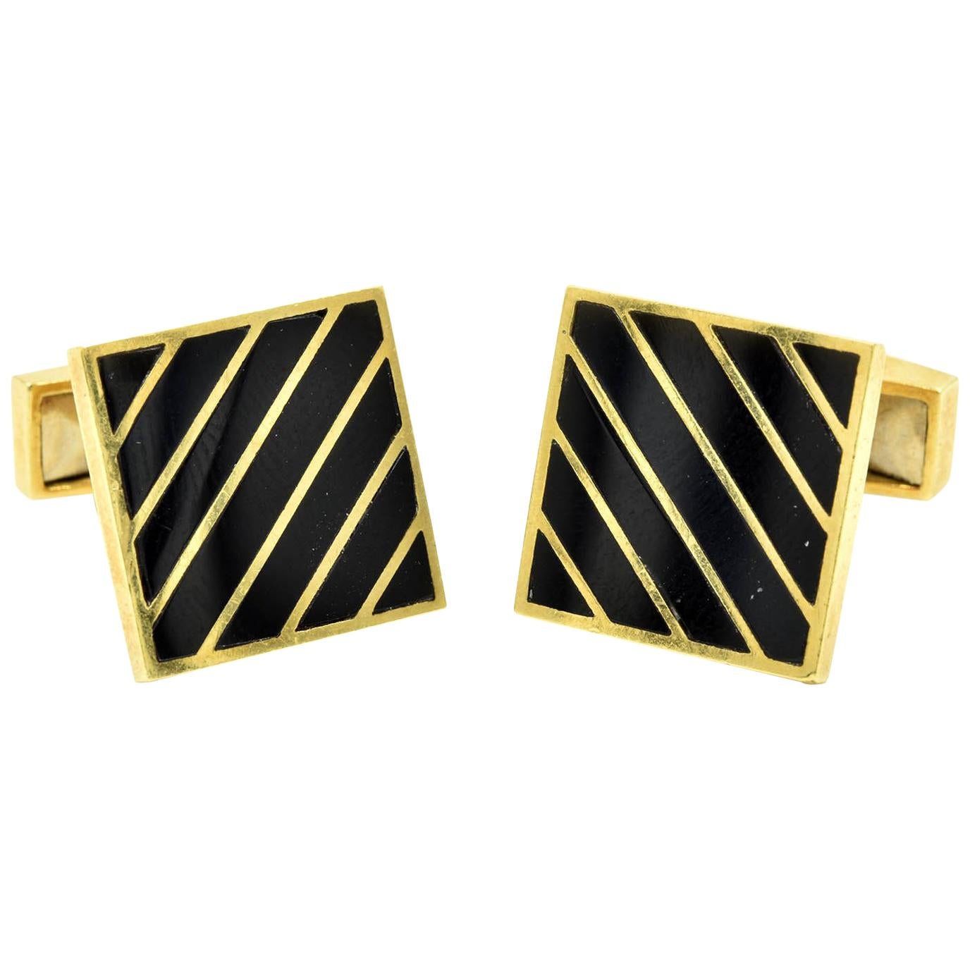 14 Karat Yellow Gold and Black Onyx Toggle Cufflinks 14.03 Grams