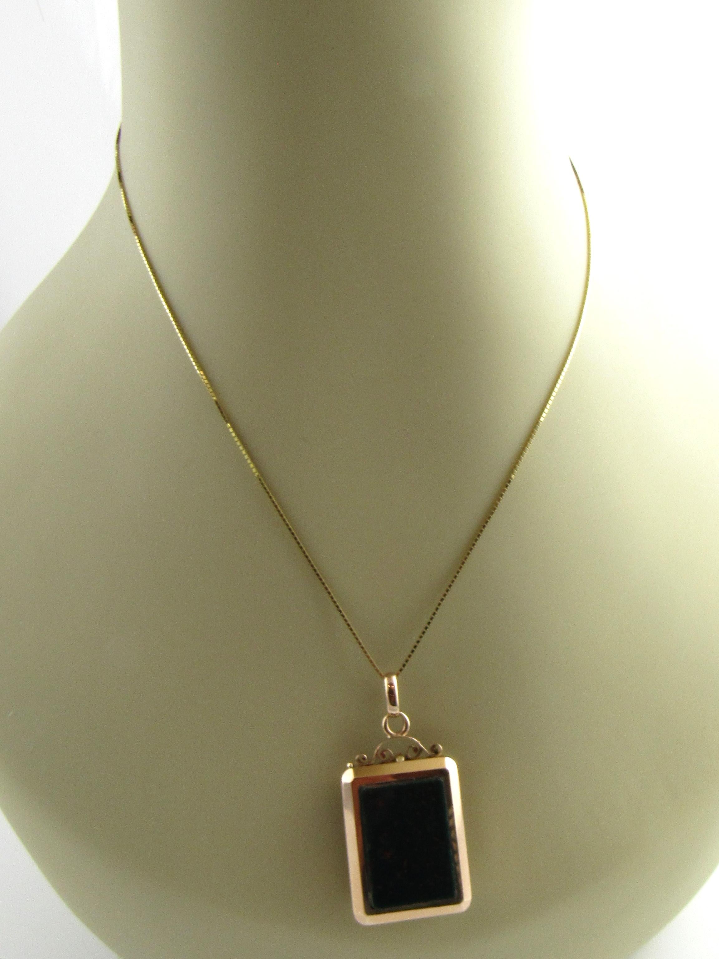 14 Karat Yellow Gold and Bloodstone Locket 6