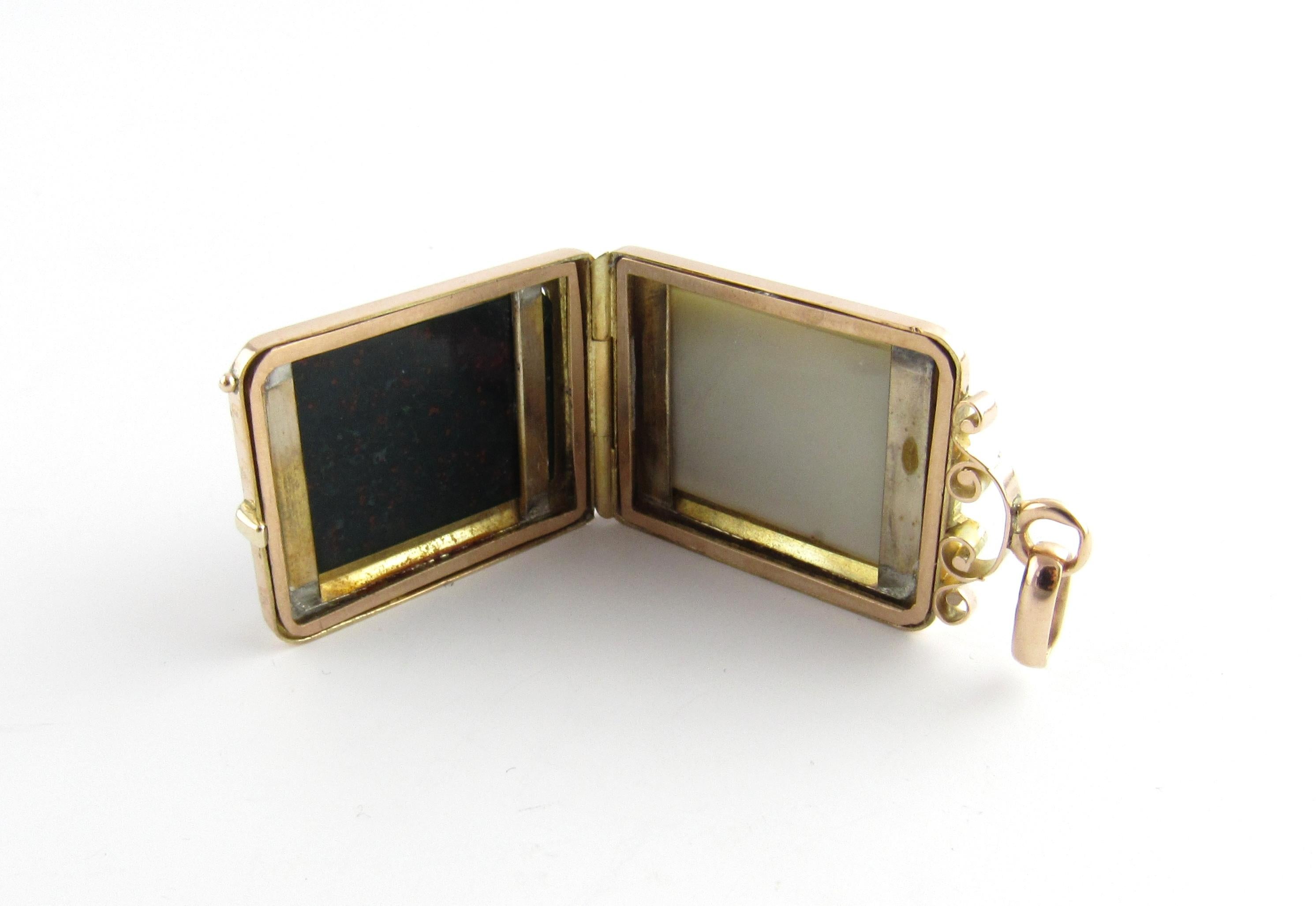 14 Karat Yellow Gold and Bloodstone Locket 2