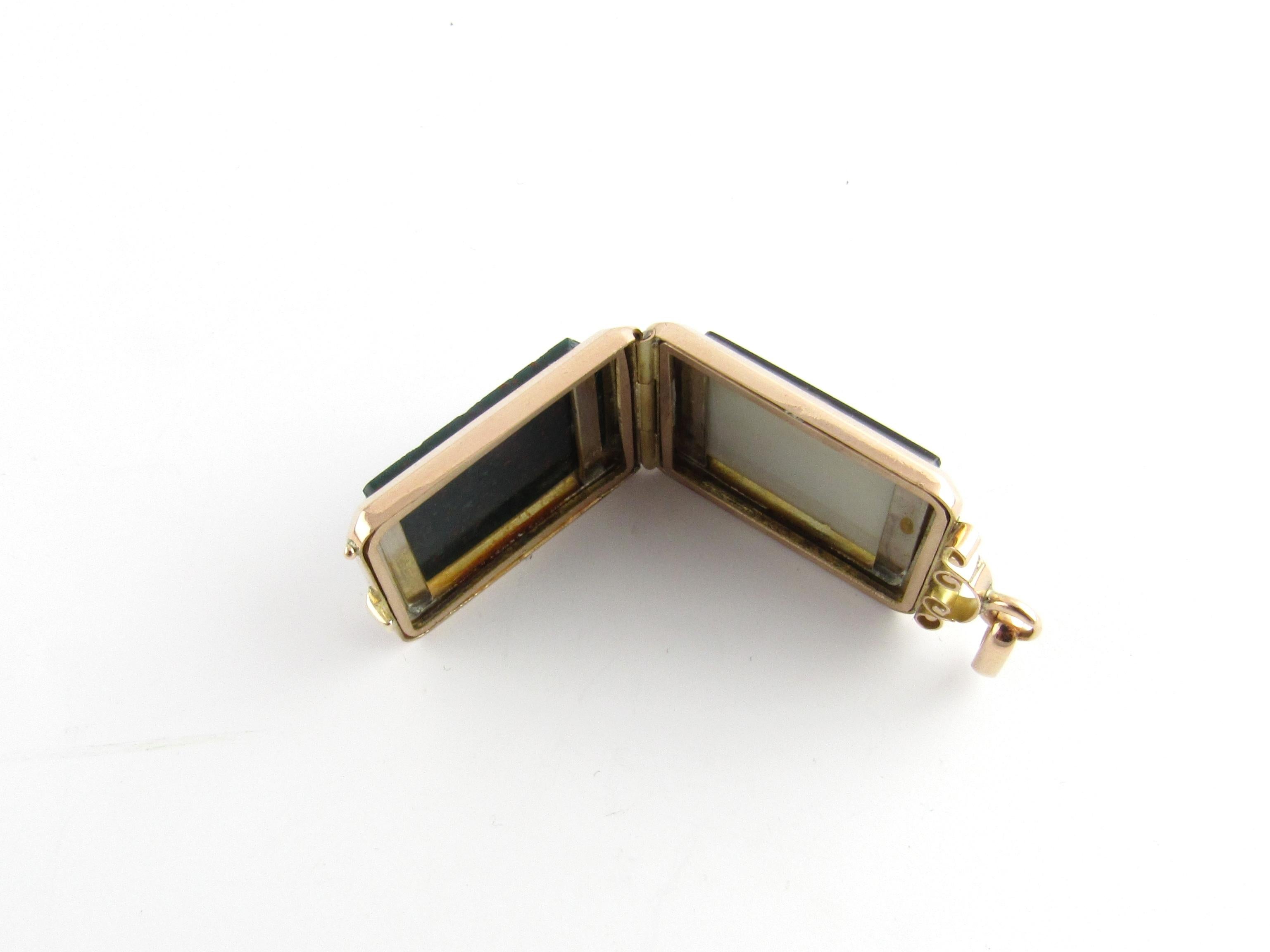 14 Karat Yellow Gold and Bloodstone Locket 3