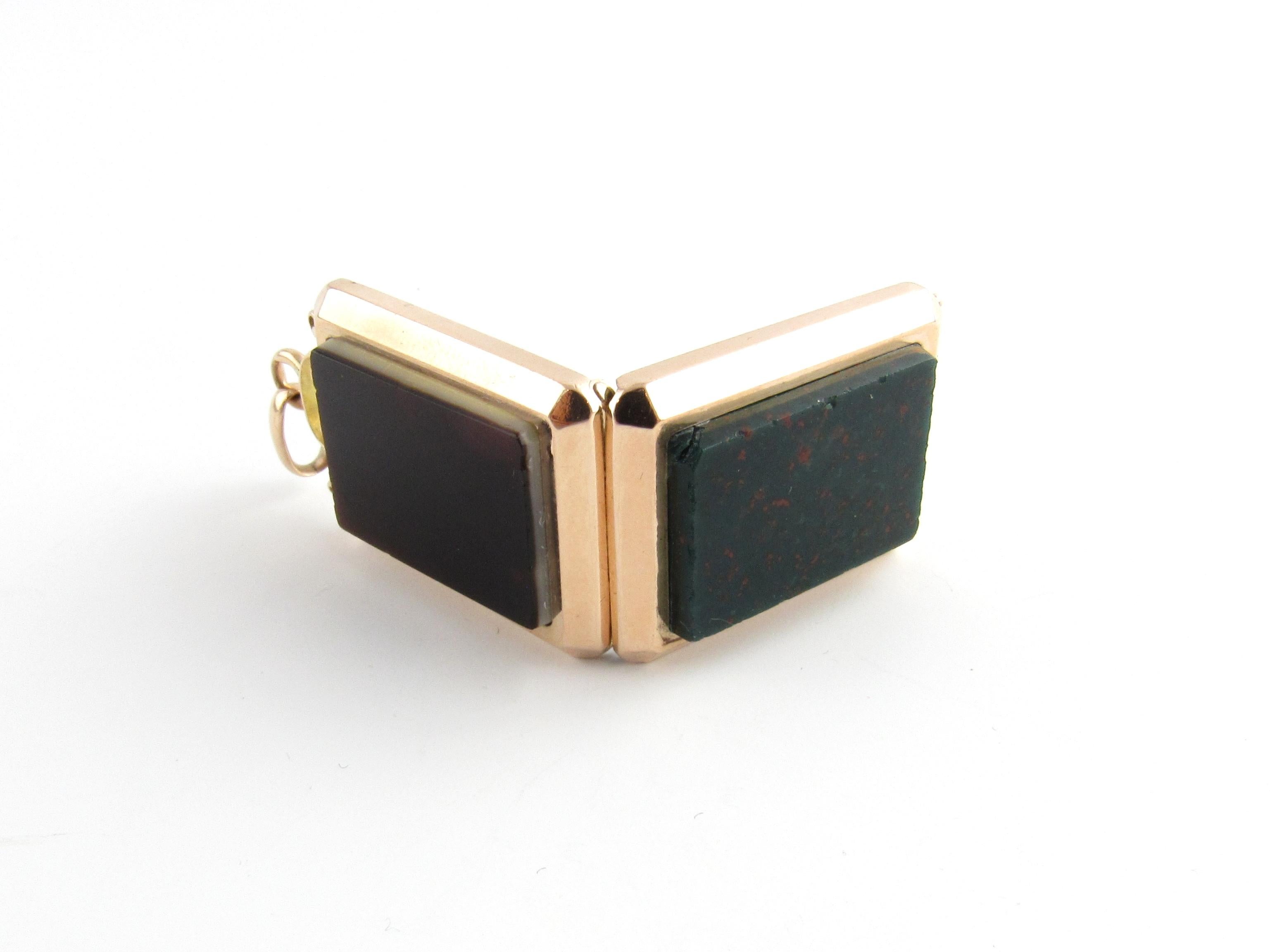 14 Karat Yellow Gold and Bloodstone Locket 4