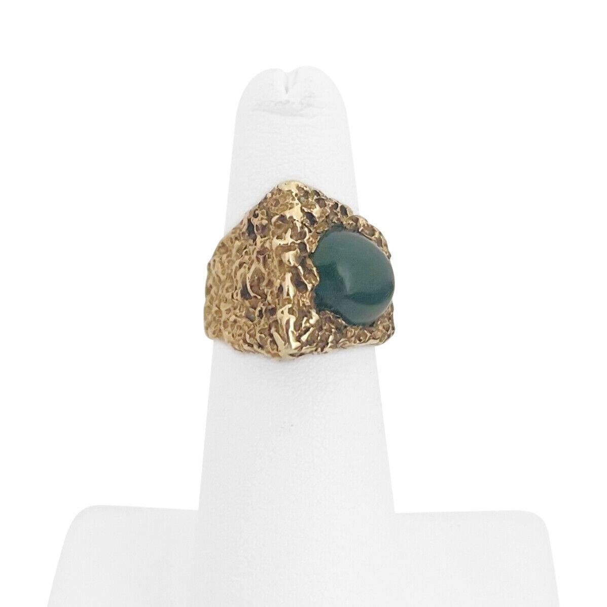 14k Yellow Gold and Cabochon Jade Abstract Geometric Ring Size 5

Condition:  Excellent Condition, Professionally Cleaned and Polished
Metal:  14k Gold (Marked, and Professionally Tested)
Weight:  13.2g
Gemstone:  Cabochon Dark Green Jade
Width: 