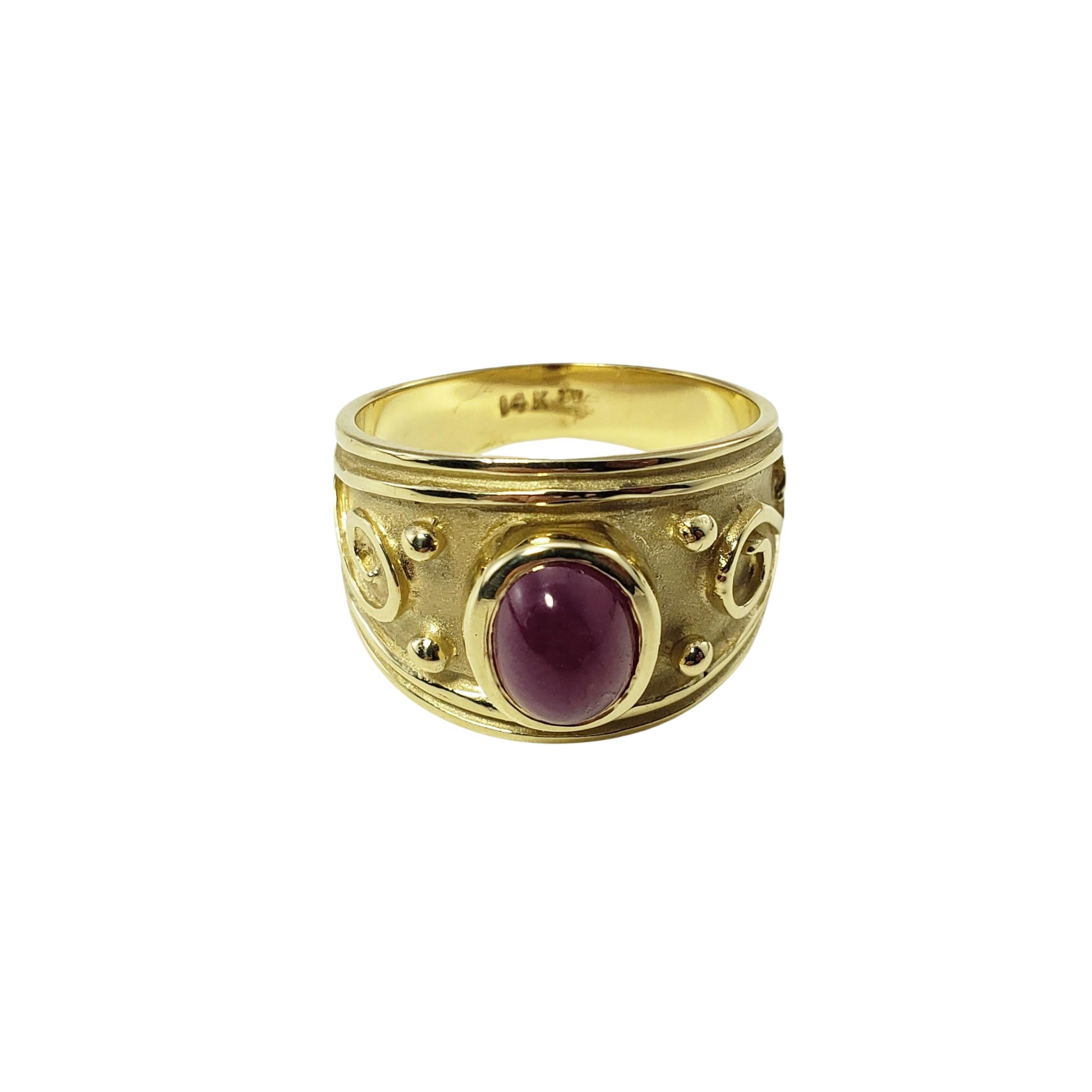 14 Karat Gelbgold Ring mit Rubin im Cabochon-Schliff im Zustand „Gut“ in Washington Depot, CT