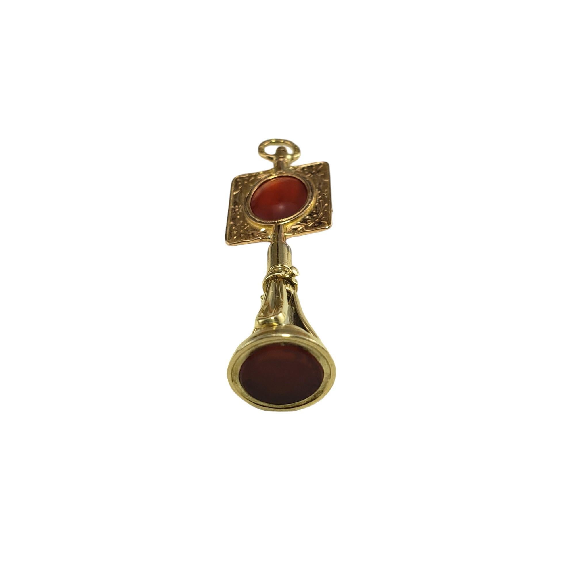 Vintage 14 Karat Yellow Gold and Carnelian Fob Pendant-

This elegant fob pendant is crafted in beautifully detailed 14K yellow gold and two carnelian stones.

Size: 43 mm x 13 mm

Stamped: 14K

Weight:  3.5 gr./  2.2 dwt.

Very good condition,
