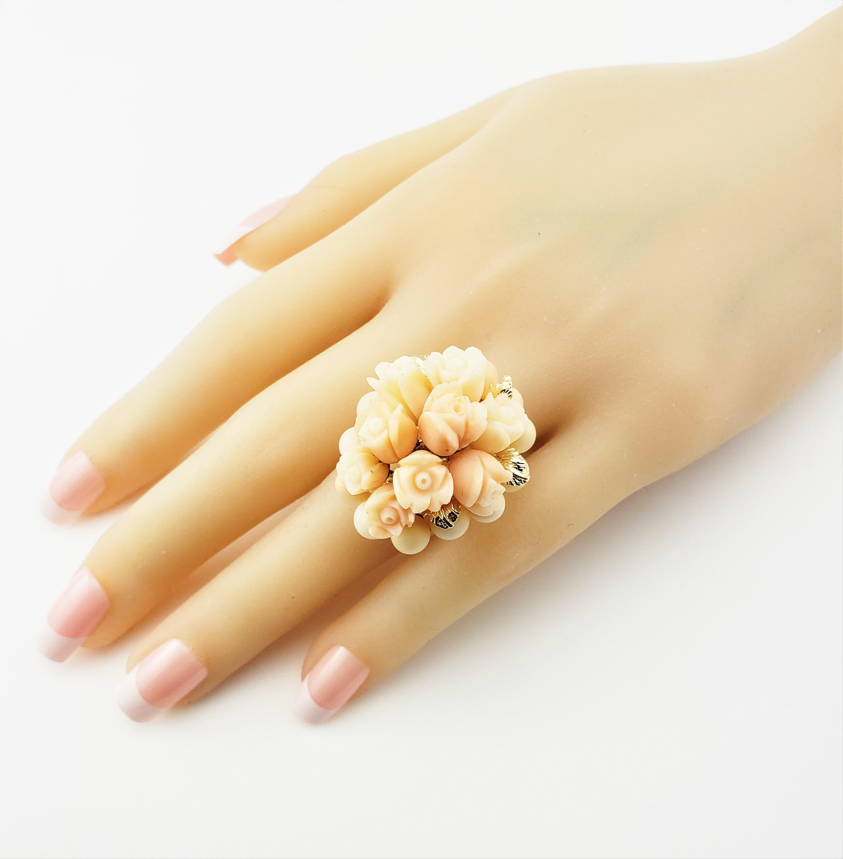 14 Karat Yellow Gold and Coral Floral Ring For Sale 2