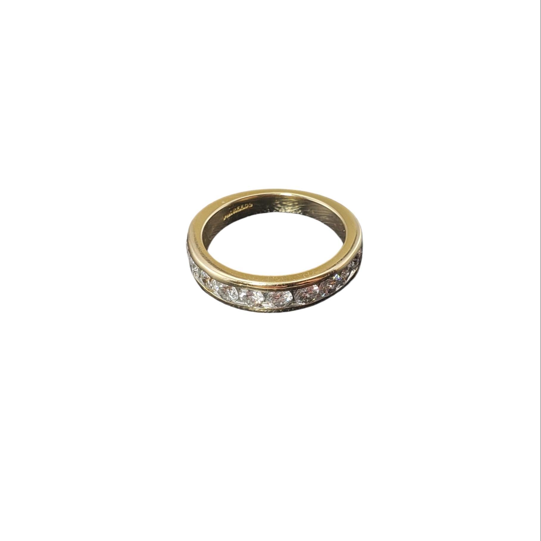 Bague vintage en or jaune 14 carats et diamants Taille 6.5-6.75-

Ce bracelet étincelant présente 10 diamants ronds de taille brillante sertis dans de l'or jaune 14K classique.  Largeur : 5 mm.

Poids total approximatif des diamants : 95