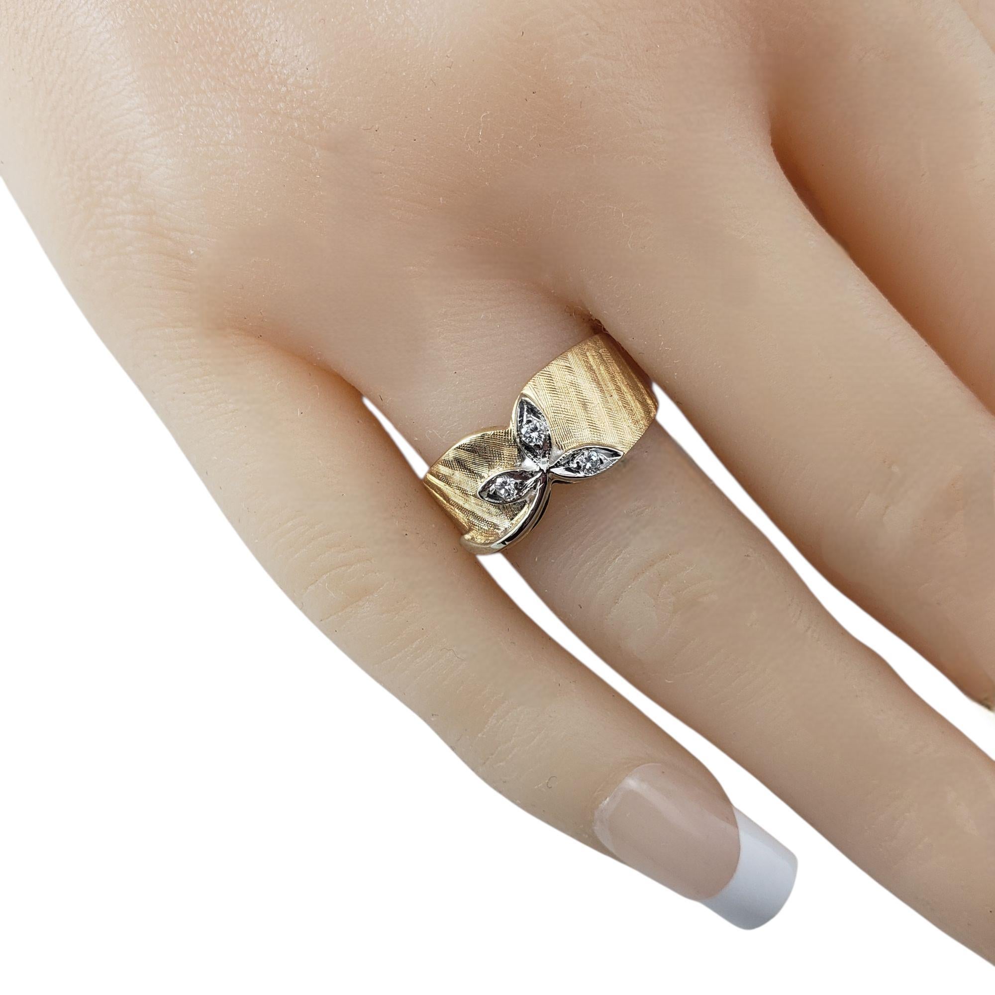14 Karat Yellow Gold and Diamond Band Ring Size 7 #21857 en venta 3