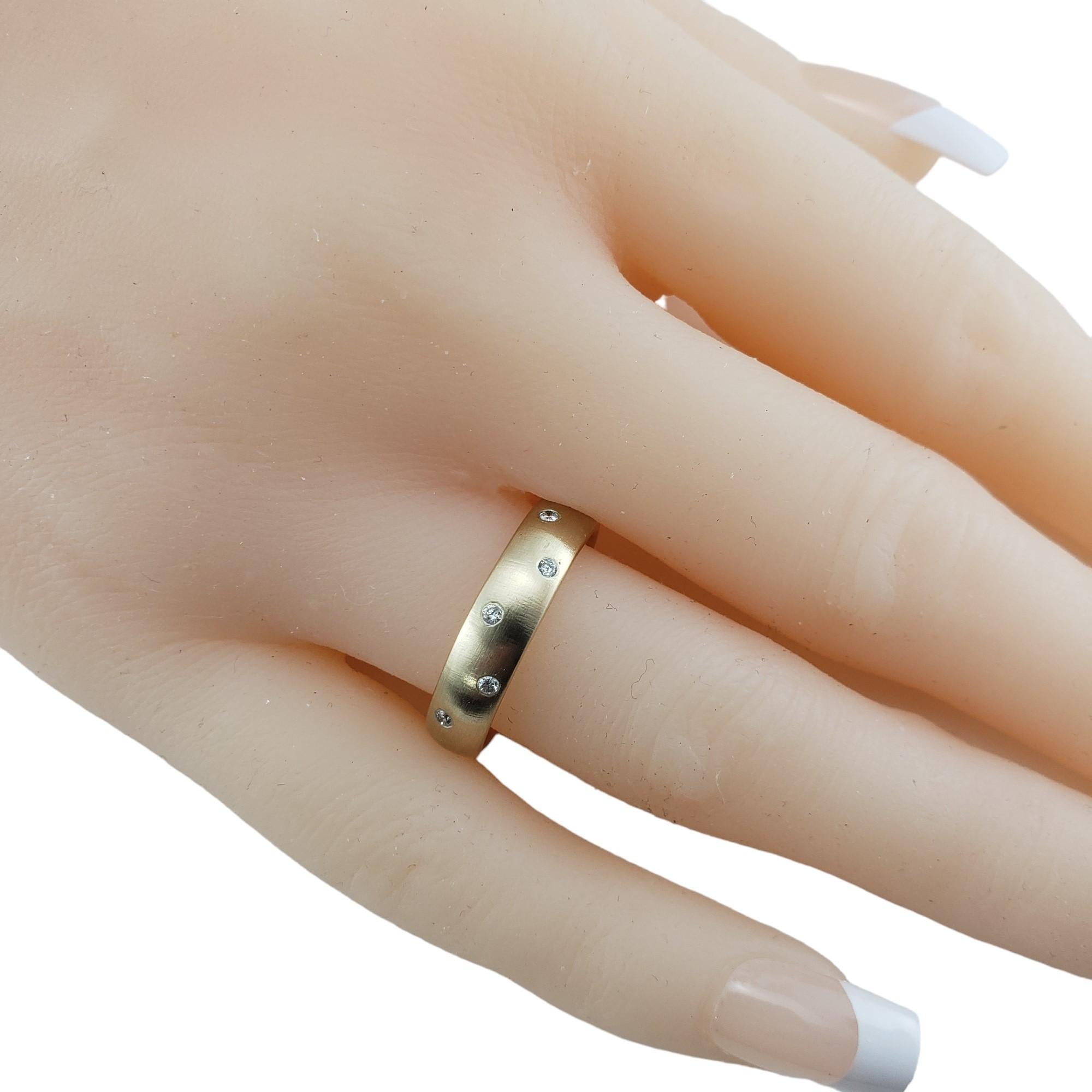 Anello a fascia in oro giallo 14 carati e diamanti misura 9 #23625 in vendita 2