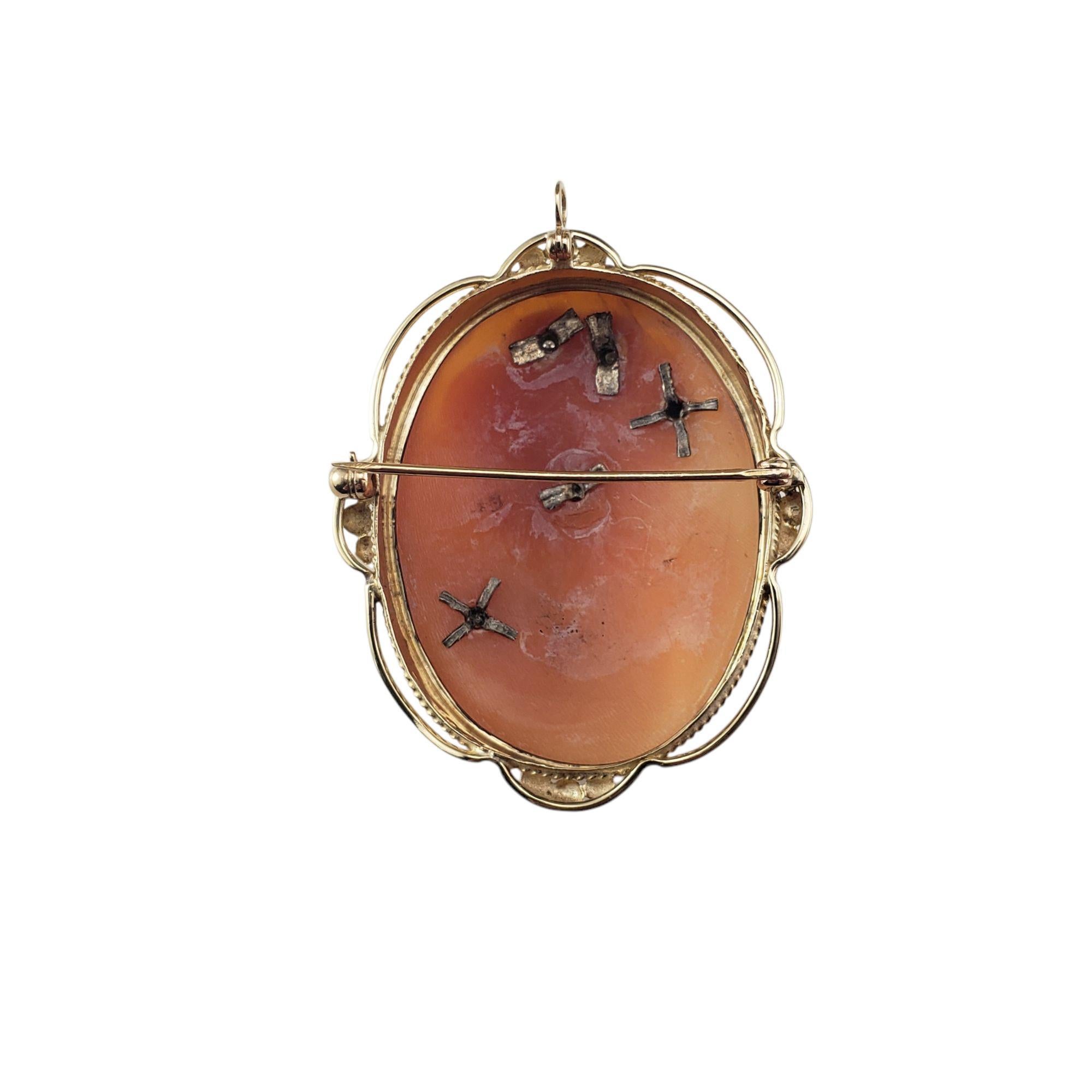 Taille simple Broche/pendentif camée en or jaune 14 carats et diamants #21403 en vente
