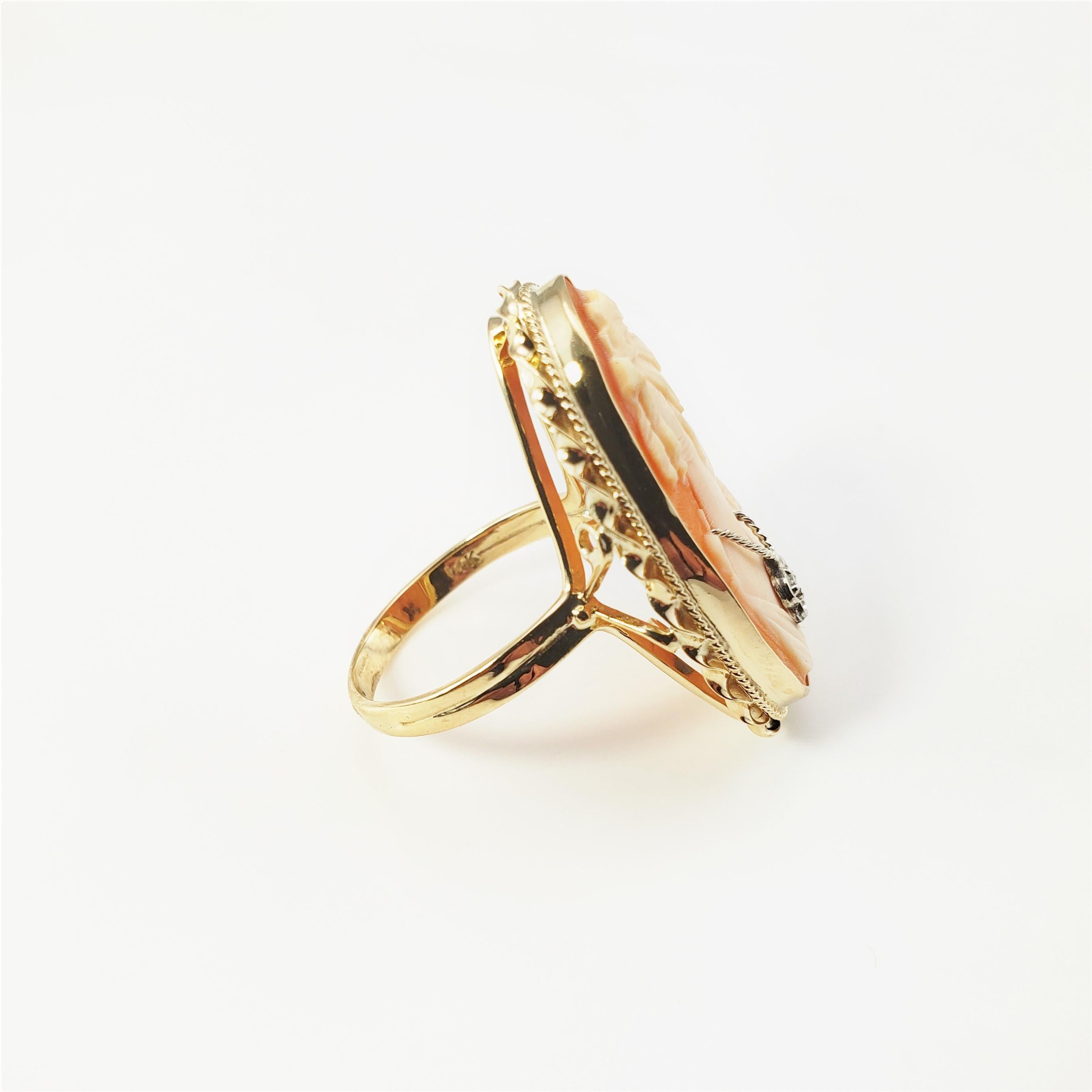 Bague camée en or jaune 14 carats et diamants Bon état - En vente à Washington Depot, CT