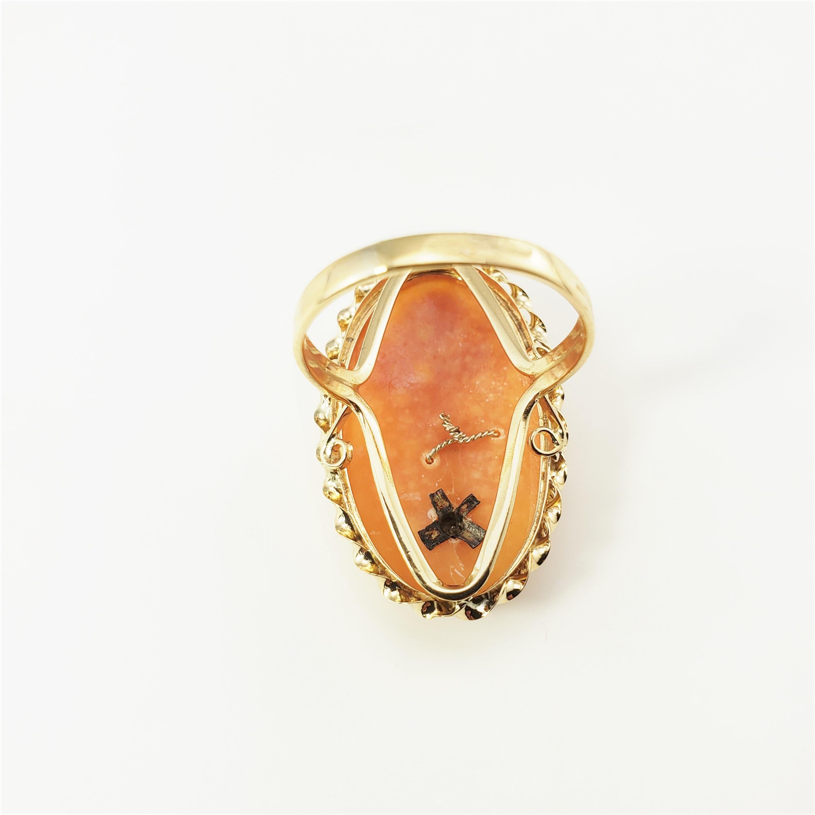 Bague camée en or jaune 14 carats et diamants en vente 1