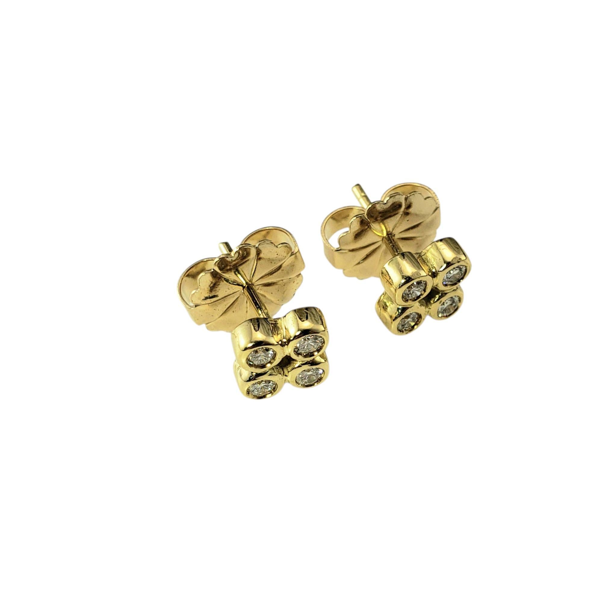 Clous d'oreilles grappe en or jaune 14 carats et diamants n° 21469 Bon état - En vente à Washington Depot, CT
