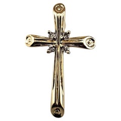 Colgante Cruz de Oro Amarillo de 14 Kilates y Diamantes #18956