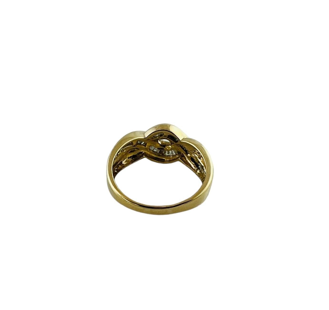 14 Karat Gelbgold und Diamant Crossover-Ring Größe 7,75 #16758 (Baguetteschliff) im Angebot