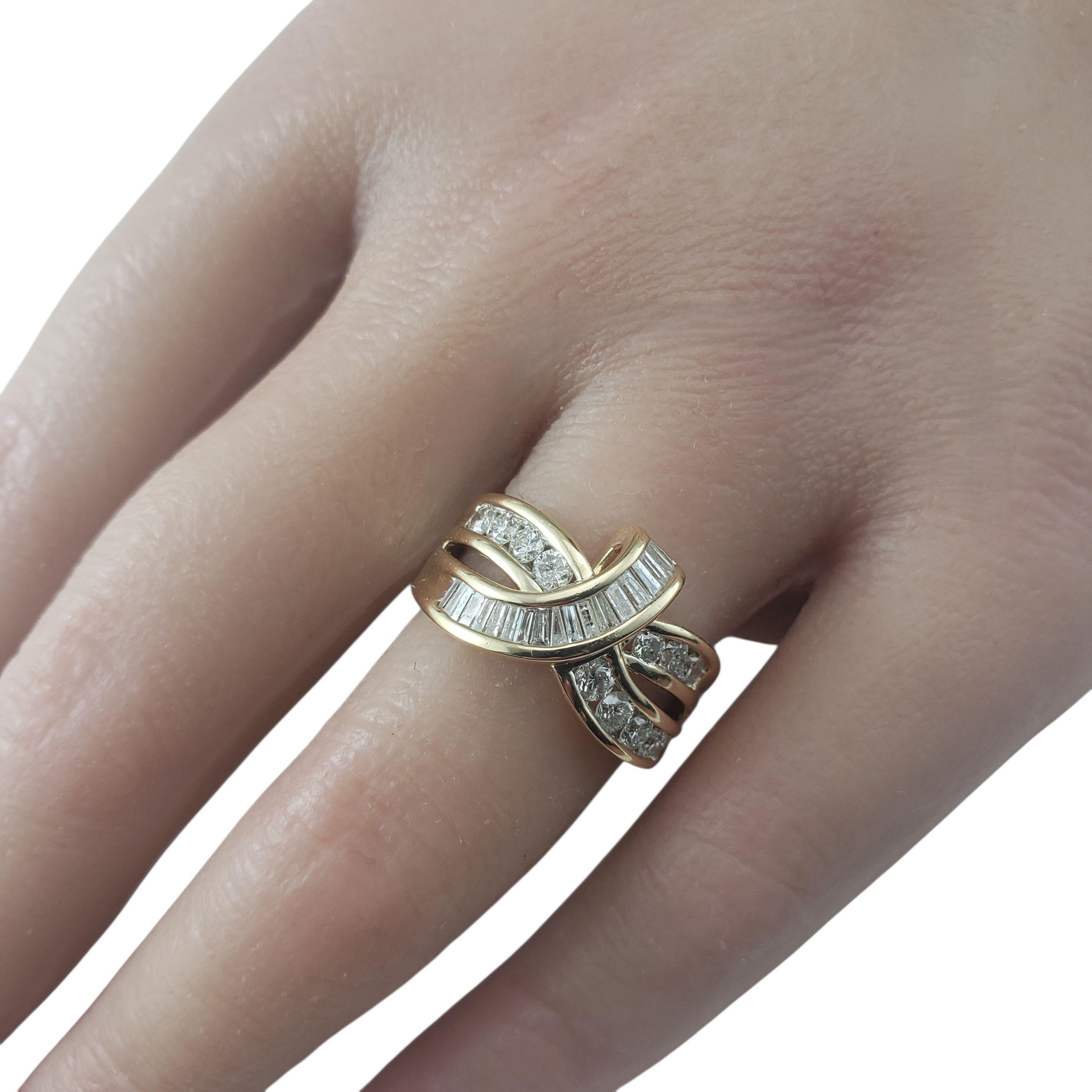 14 Karat Yellow Gold and Diamond Crossover Ring Size 7 #22649 For Sale 3