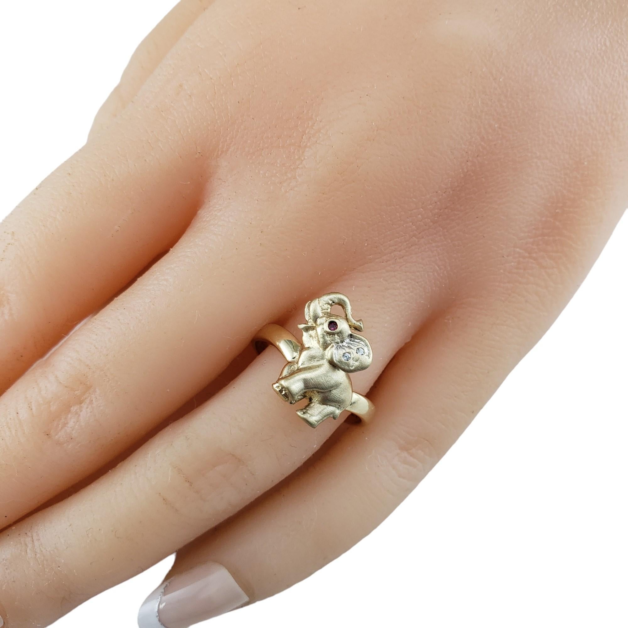 14 Karat Yellow Gold and Diamond Elephant Ring Size 7 #16630 For Sale 2