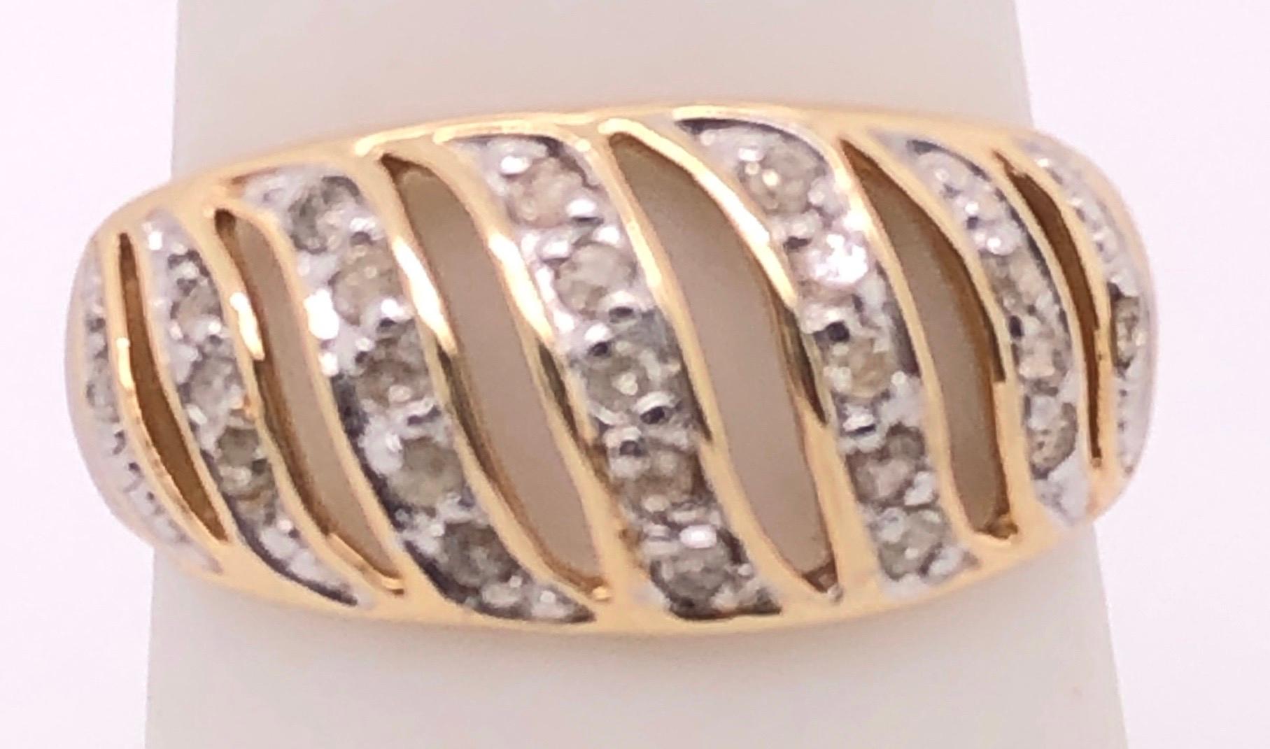 14 Karat Gelbgold und Diamant Mode-Ring (Rundschliff) im Angebot