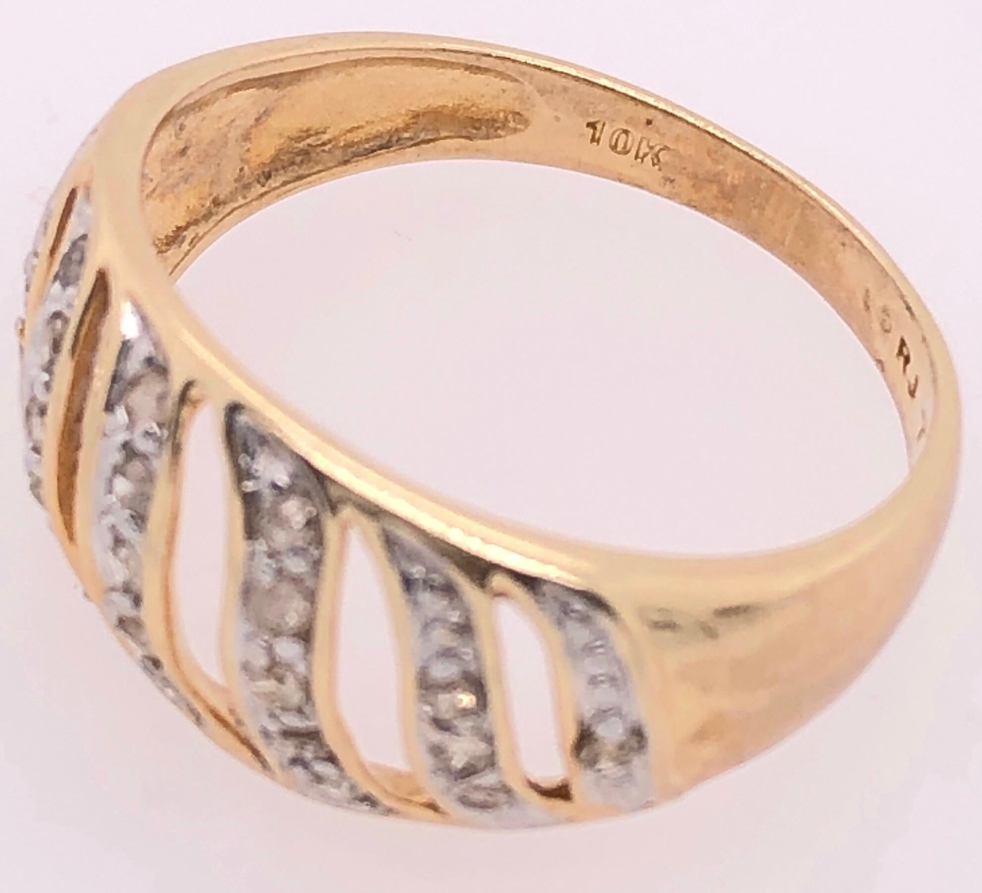 Modern 14 Karat Yellow Gold and Diamond Fashion Ring For Sale