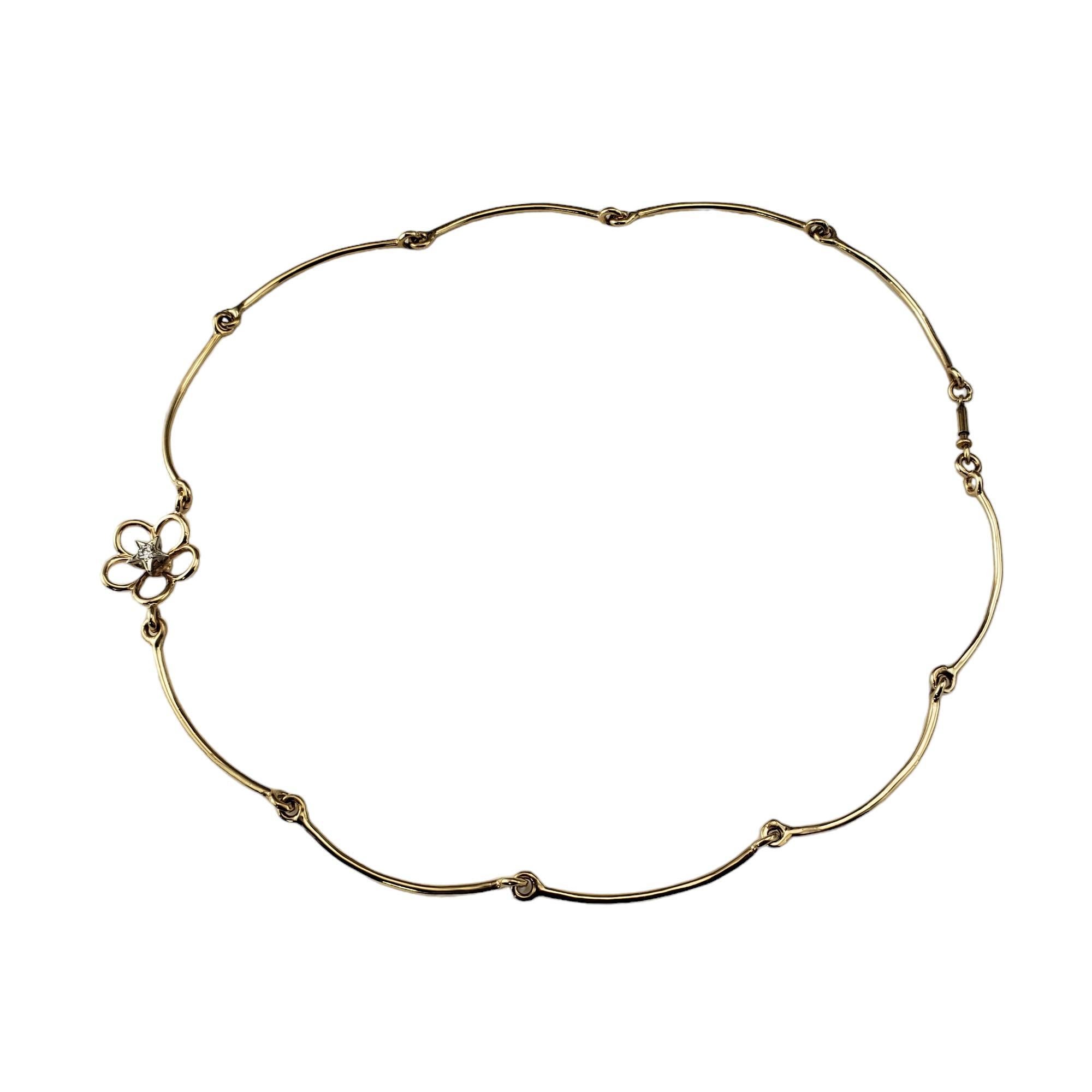 14 Karat Yellow Gold and Diamond Flower Collar Necklace #17811 In Good Condition For Sale In Washington Depot, CT