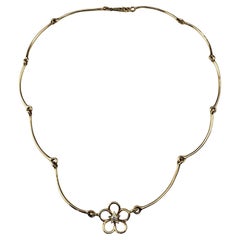 Collar Flor de Oro Amarillo de 14 Kilates y Diamantes #17811