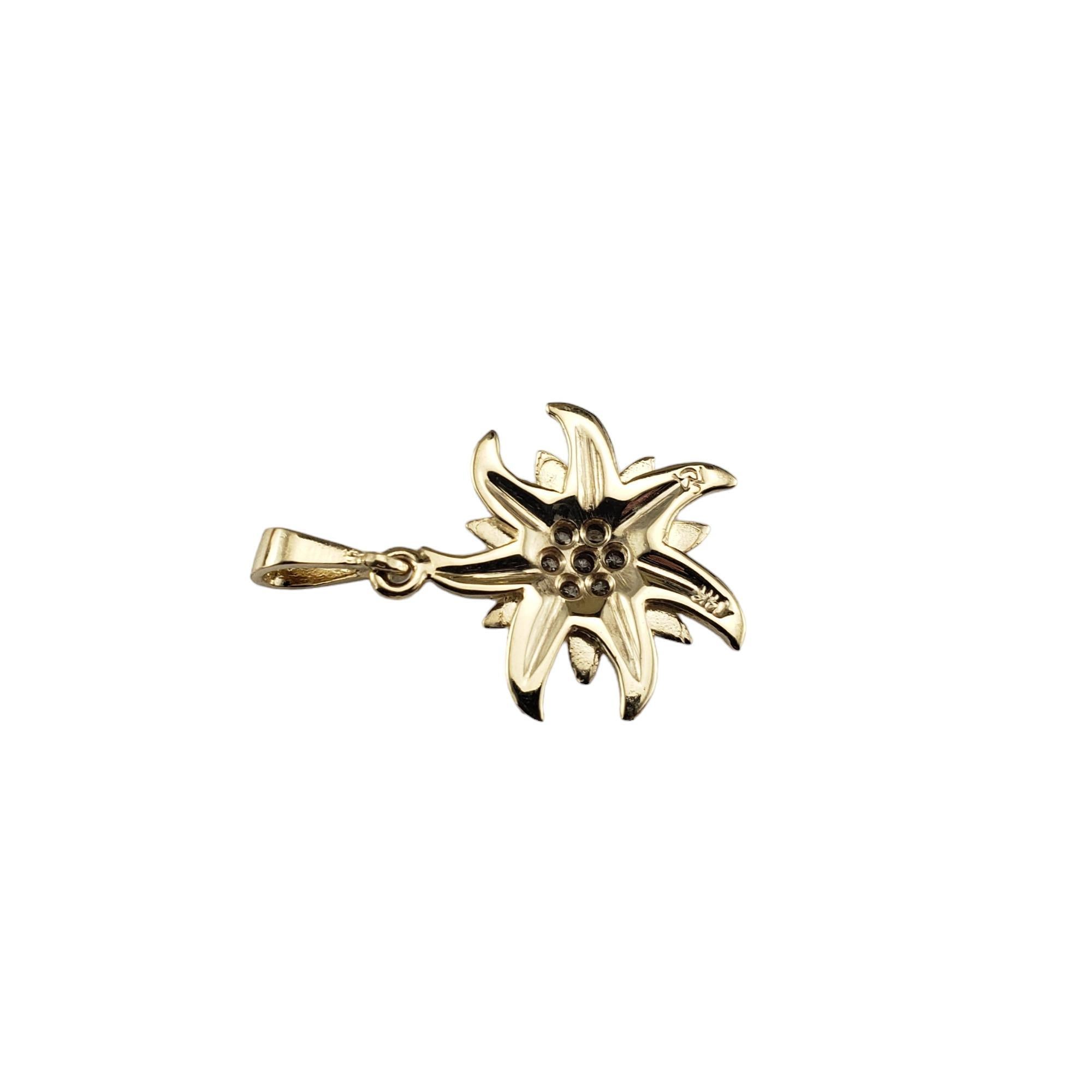 14 Karat Yellow Gold and Diamond Flower Pendant #18064 In Good Condition In Washington Depot, CT