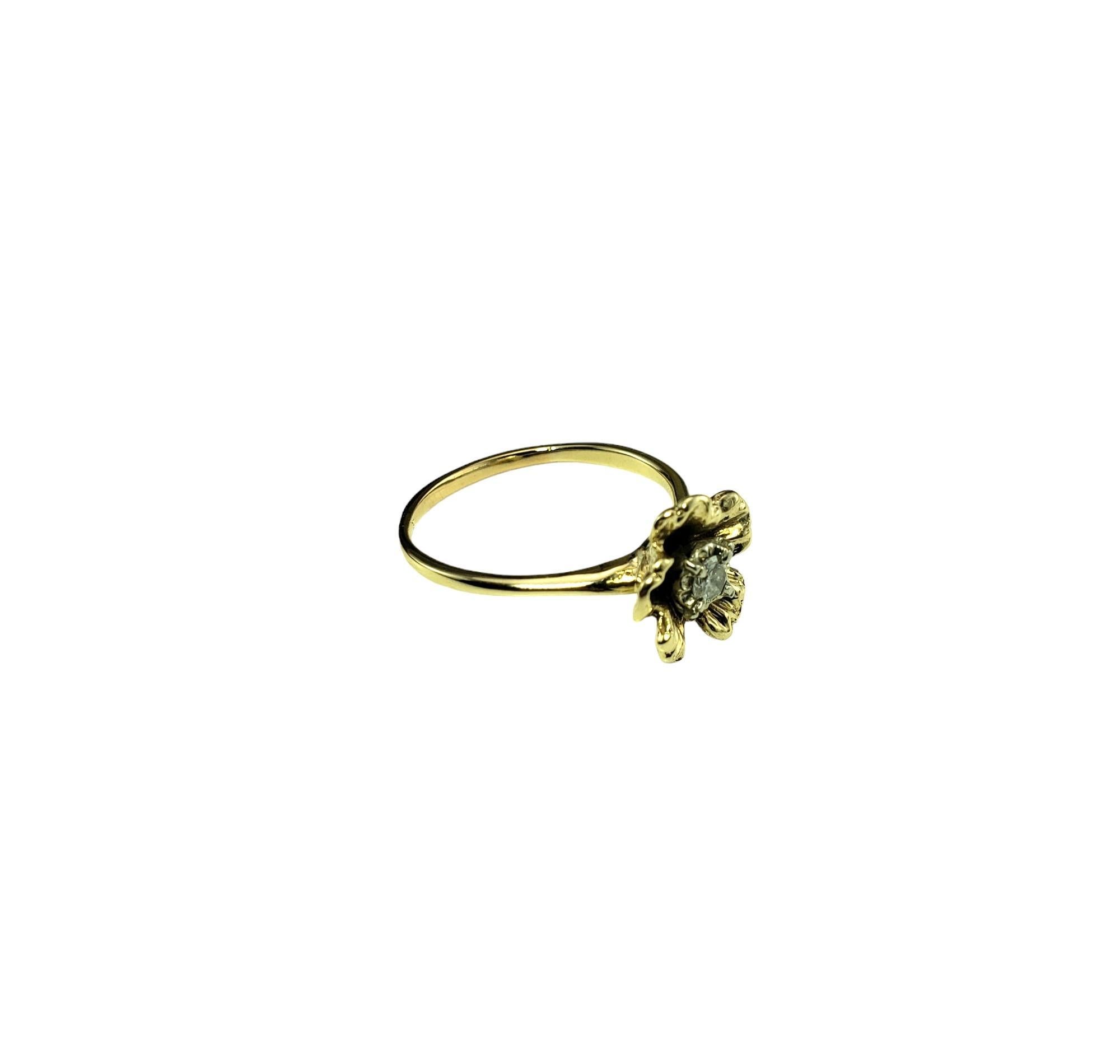 14 Karat Yellow Gold and Diamond Flower Ring Size 8 #16737 In Good Condition For Sale In Washington Depot, CT
