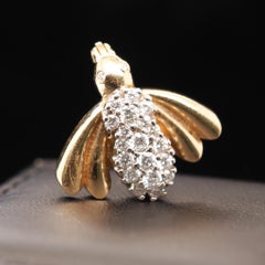 14 Karat Yellow Gold and Diamond Fly Brooch Pin