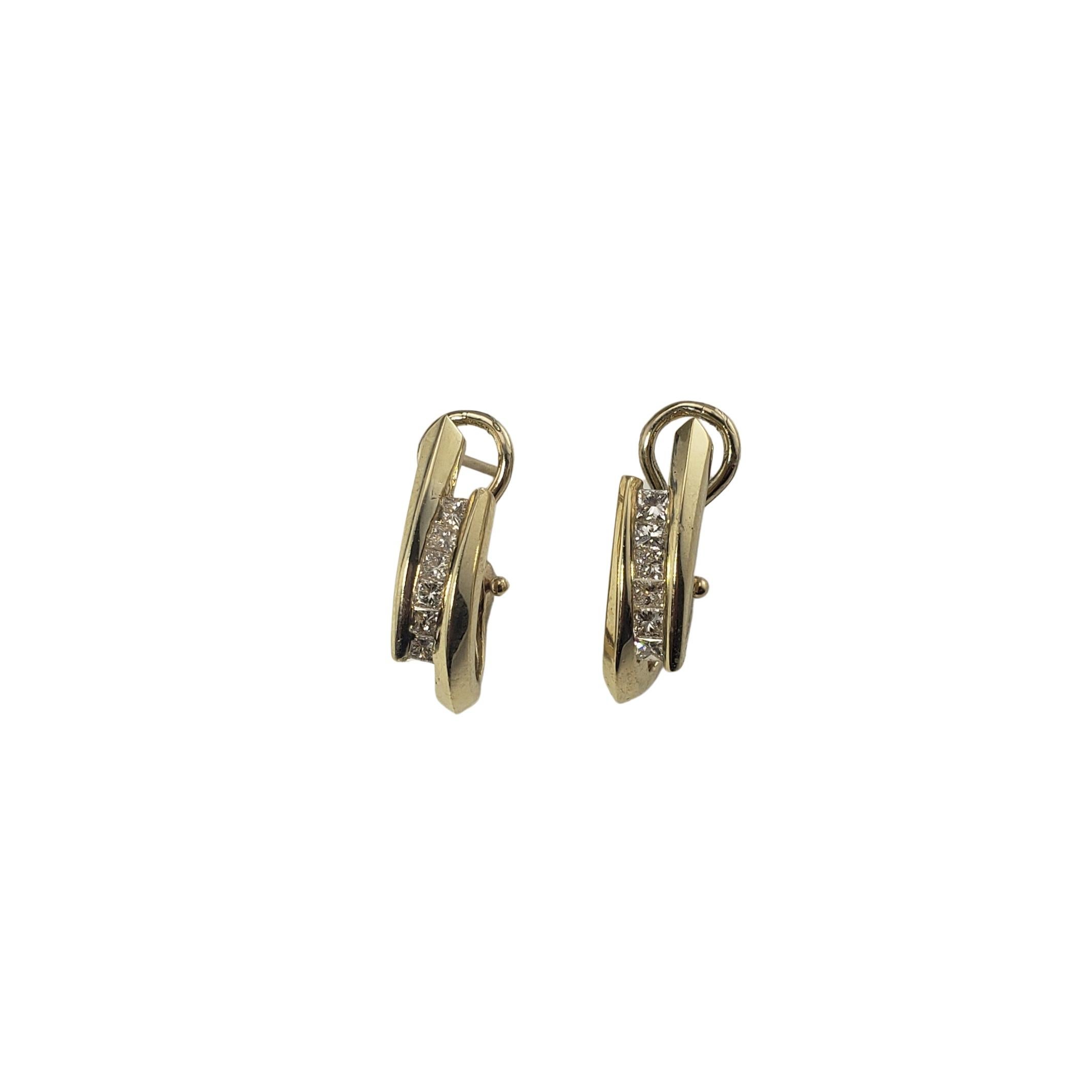 14 Karat Yellow Gold and Diamond Oval Hoop Earrings For Sale 3