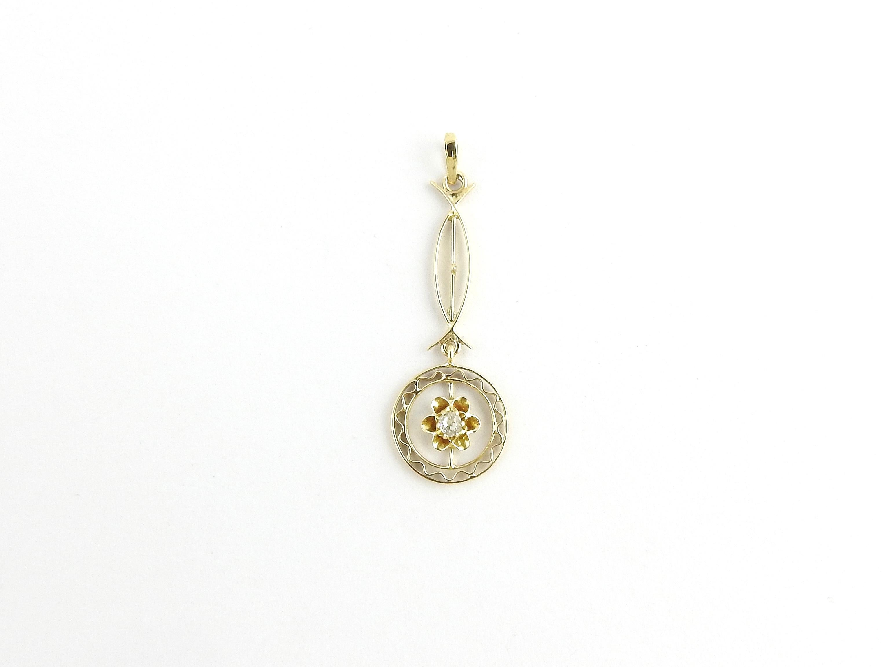 14 Karat Yellow Gold and Diamond Pendant-

This lovely pendant features one round old mine cut diamond set in beautifully detailed 14K yellow gold.

Approximate total diamond weight:  .04 ct.

Diamond color:  G

Diamond clarity:  SI2

Size: 31 mm x