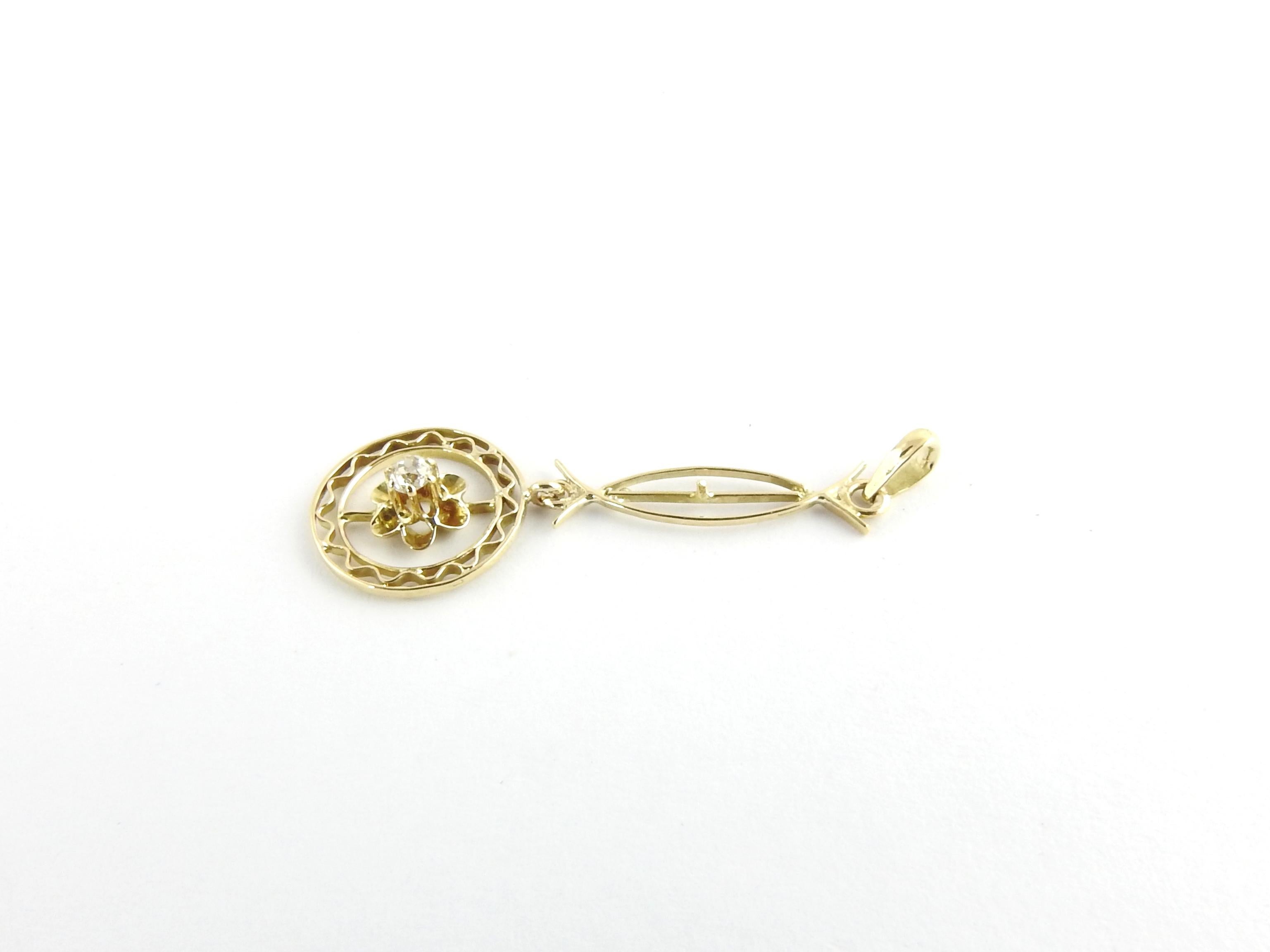 14 Karat Yellow Gold and Diamond Pendant In Good Condition For Sale In Washington Depot, CT