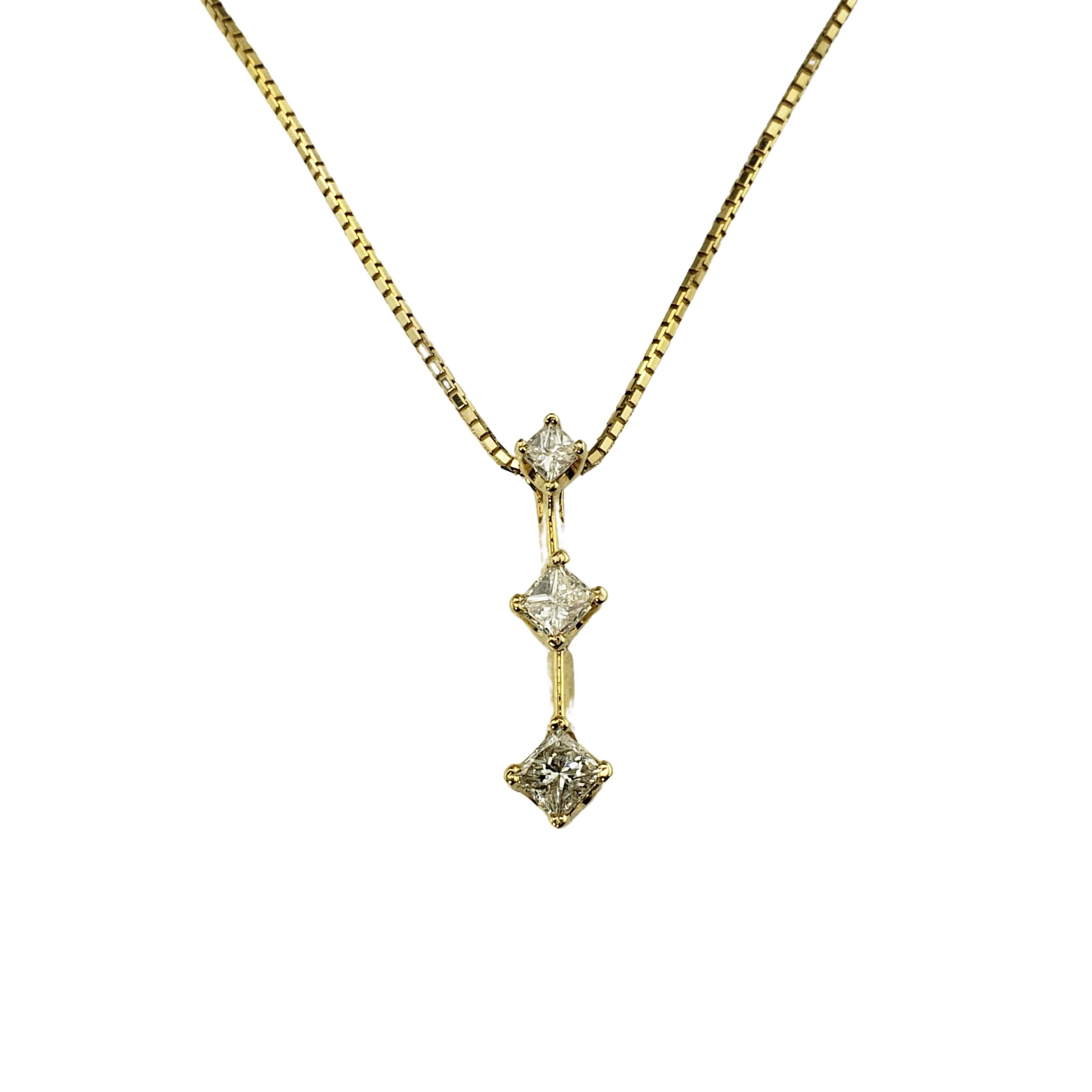 14 Karat Yellow Gold and Diamond Pendant Necklace For Sale 3