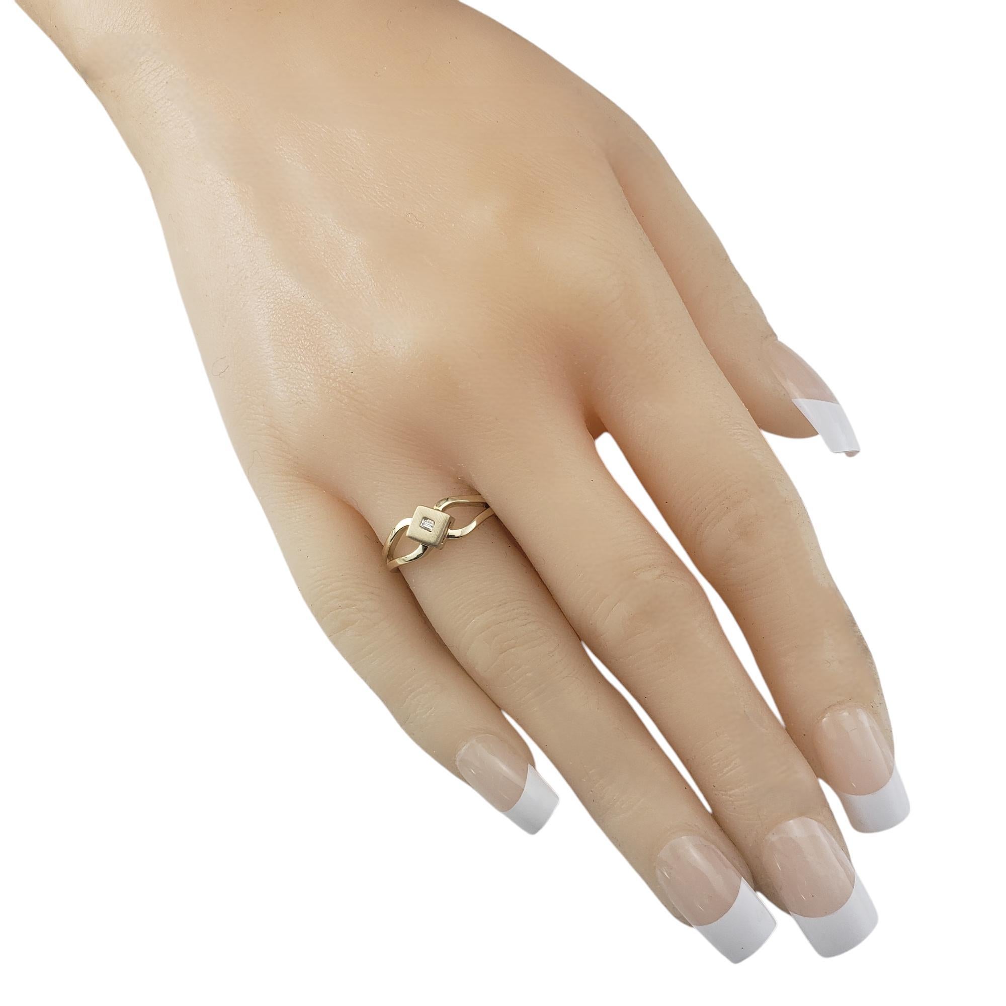 14 Karat Yellow Gold and Diamond Ring Size 6.25 #20747 For Sale 2