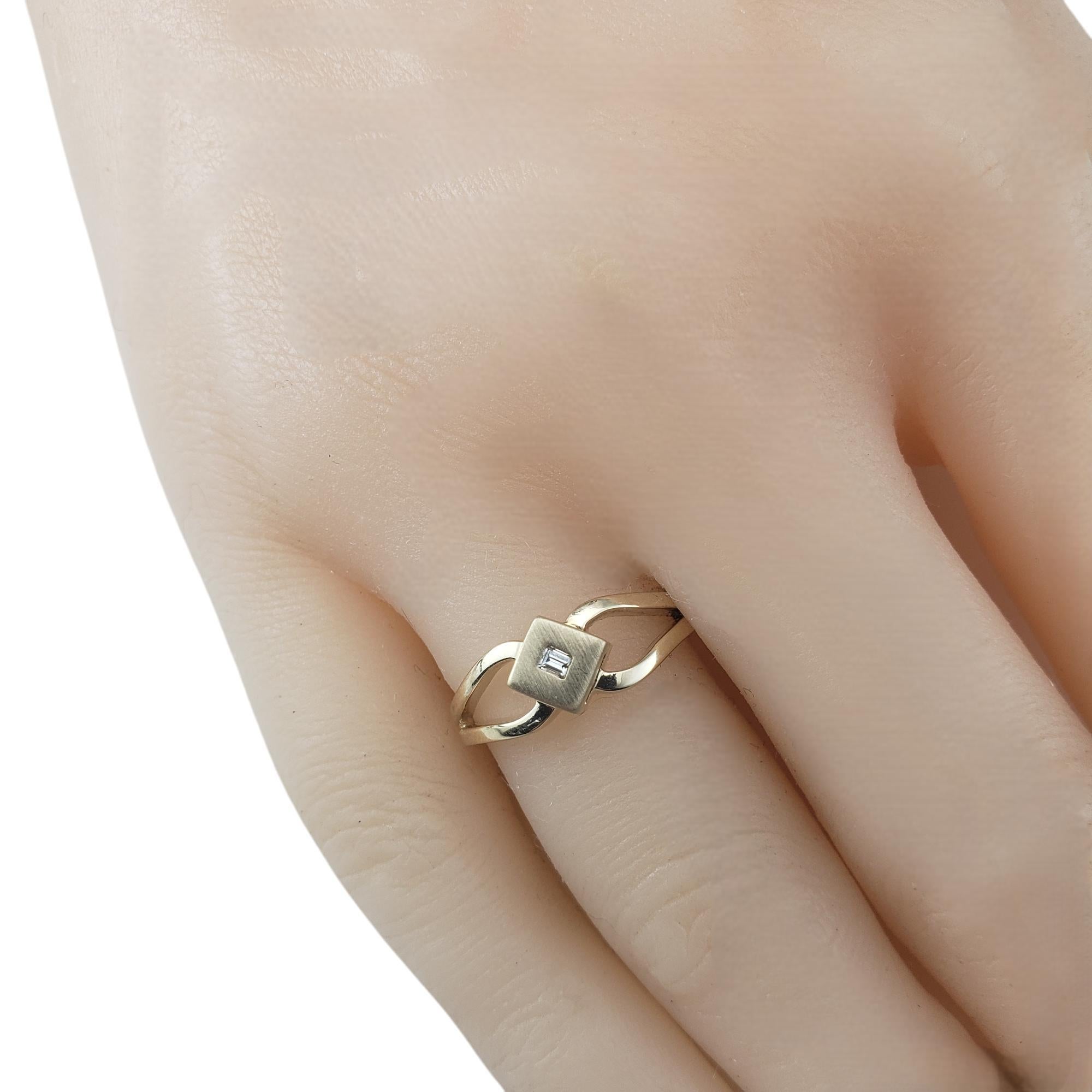 14 Karat Yellow Gold and Diamond Ring Size 6.25 #20747 For Sale 3