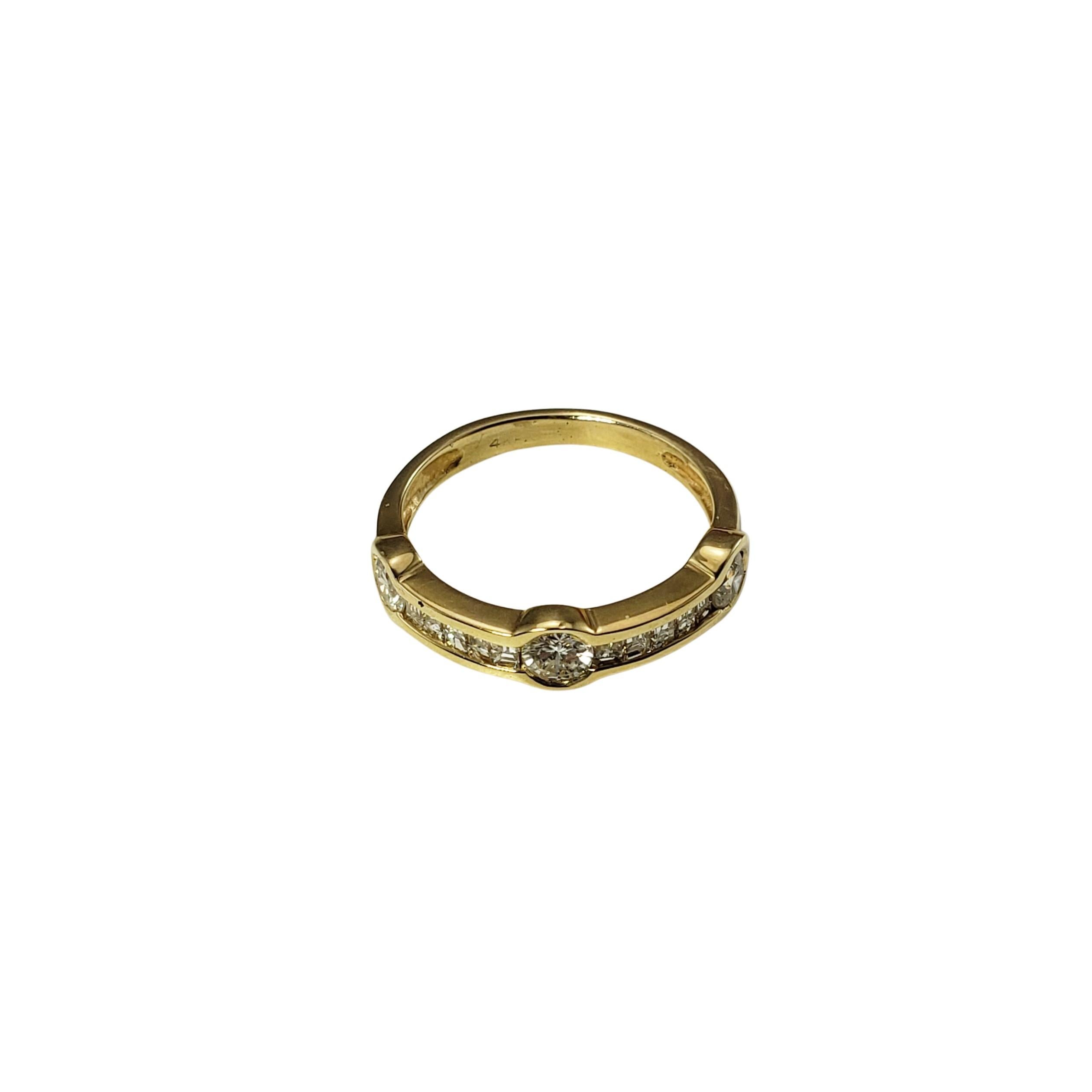 Brilliant Cut 14 Karat Yellow Gold and Diamond Ring For Sale