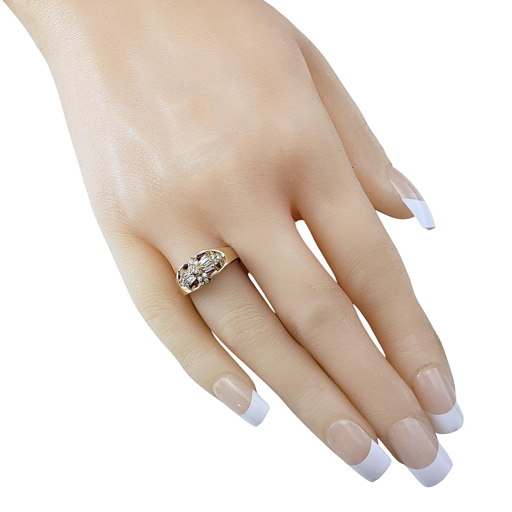 Bague en or jaune 14 carats et diamants taille 7 n° 21435 en vente 3