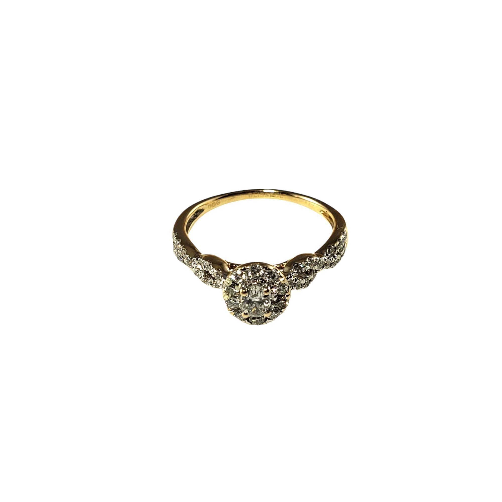 14 Karat Yellow Gold and Diamond Ring In Good Condition For Sale In Washington Depot, CT