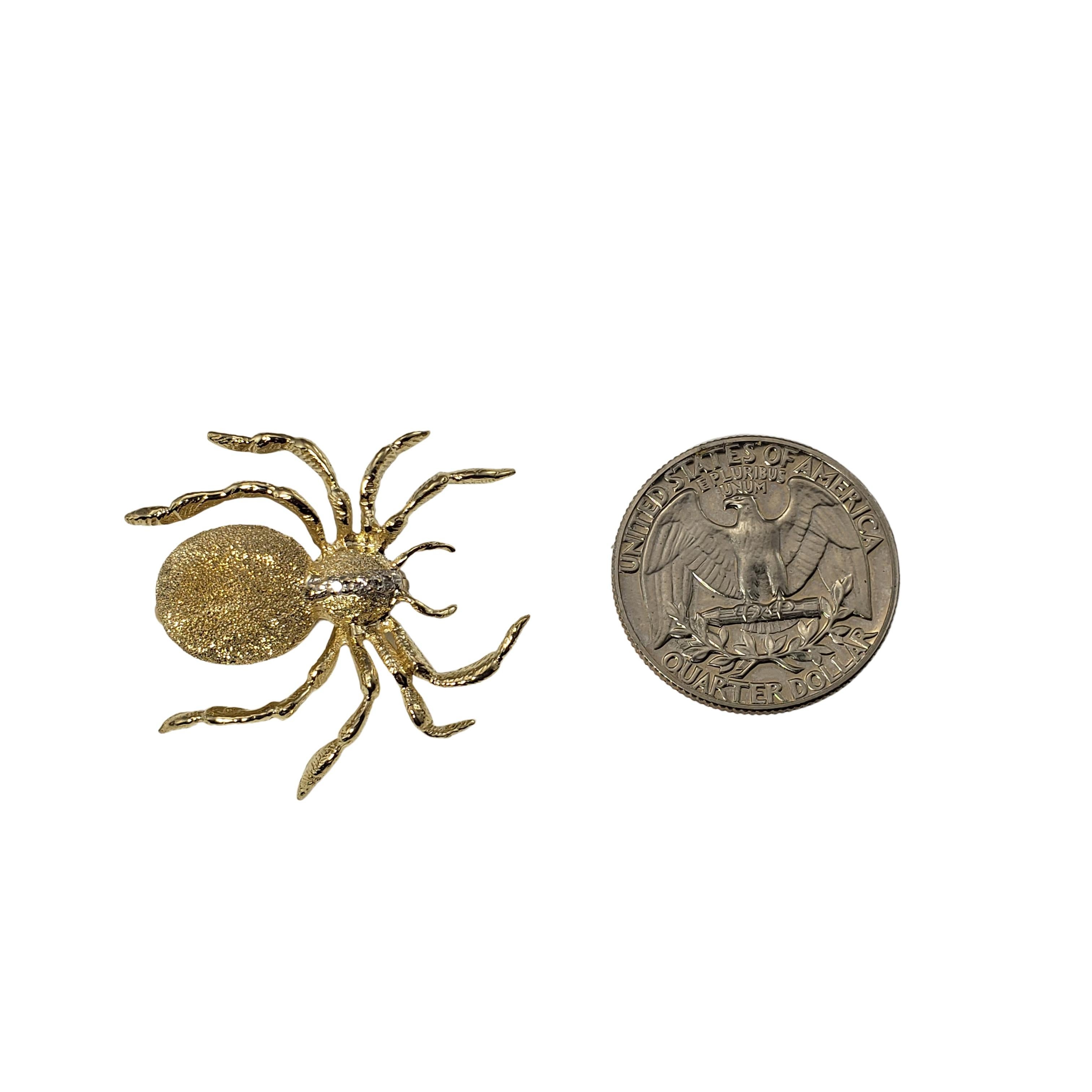 14 Karat Yellow Gold and Diamond Spider Pin / Brooch In Good Condition In Washington Depot, CT