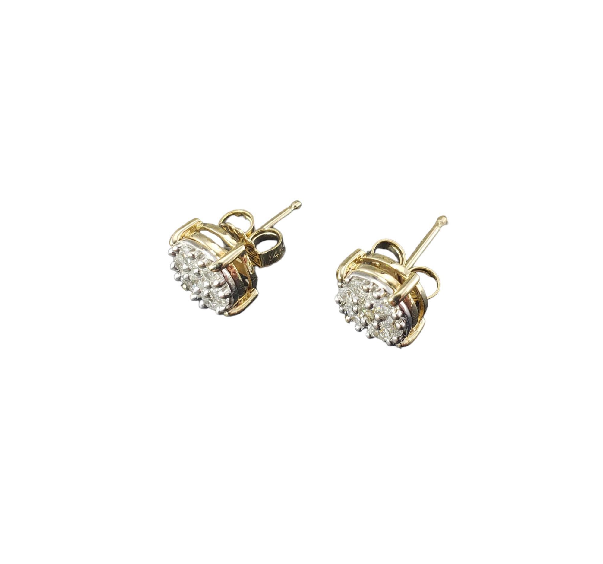 Taille brillant Clous d'oreilles en or jaune 14 carats et diamants #17578 en vente